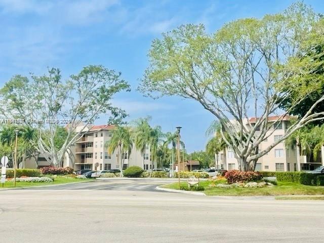 CONDO 1 OF SABAL PALM CON - Residential Lease