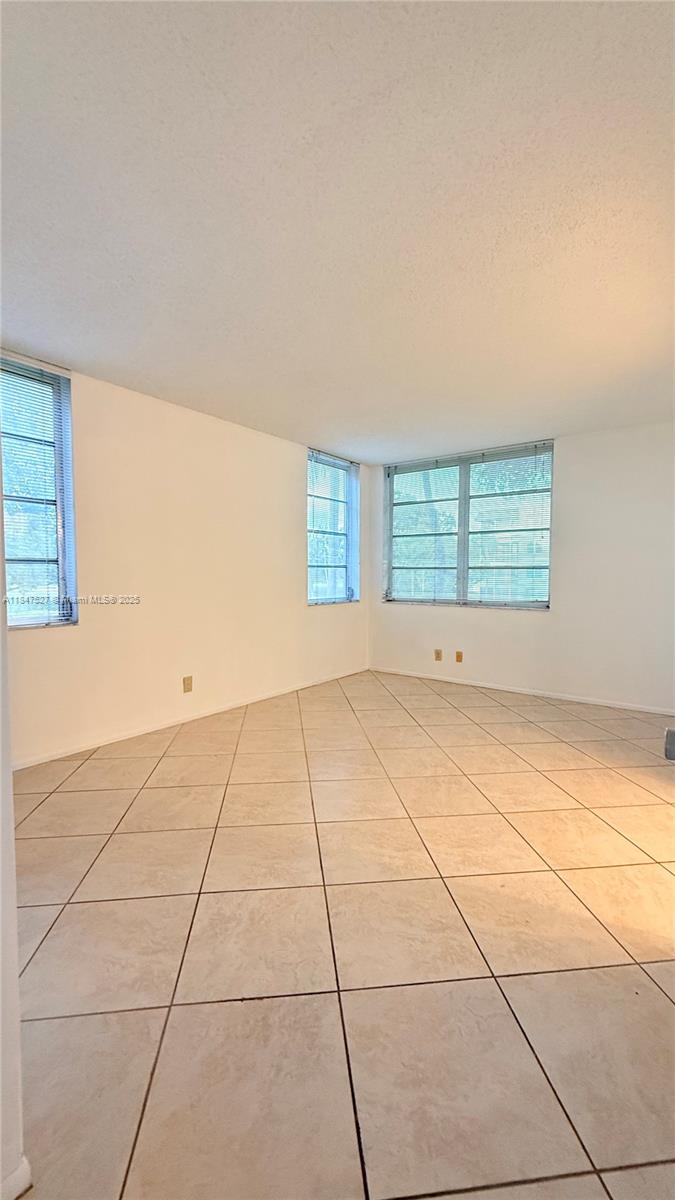 CONDO 1 OF SABAL PALM CON - Residential Lease