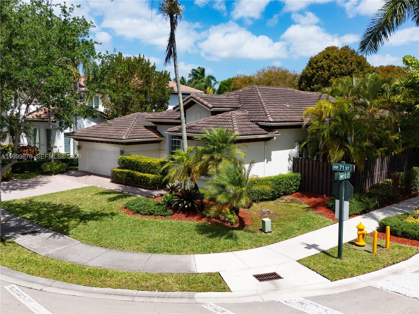 DORAL ISLES MEDITERRANEA - Residential Lease