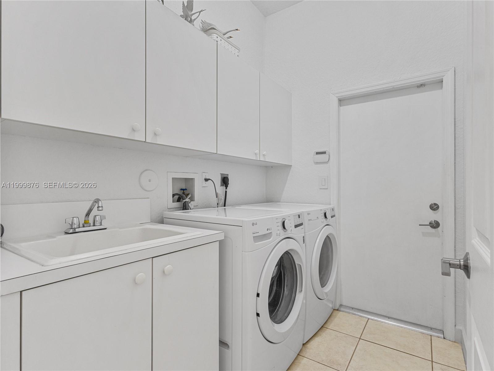 DORAL ISLES MEDITERRANEA - Residential Lease