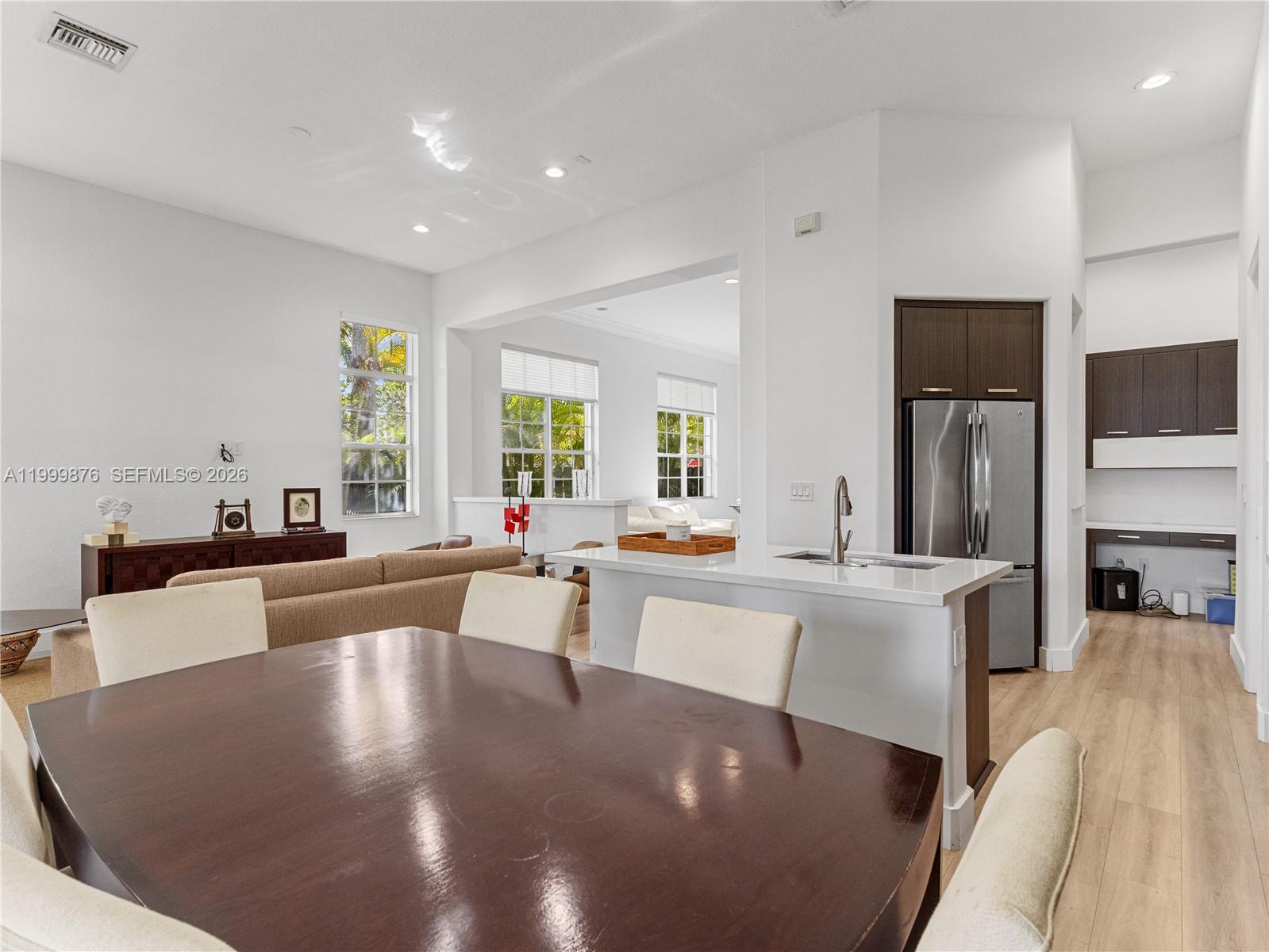 DORAL ISLES MEDITERRANEA - Residential Lease