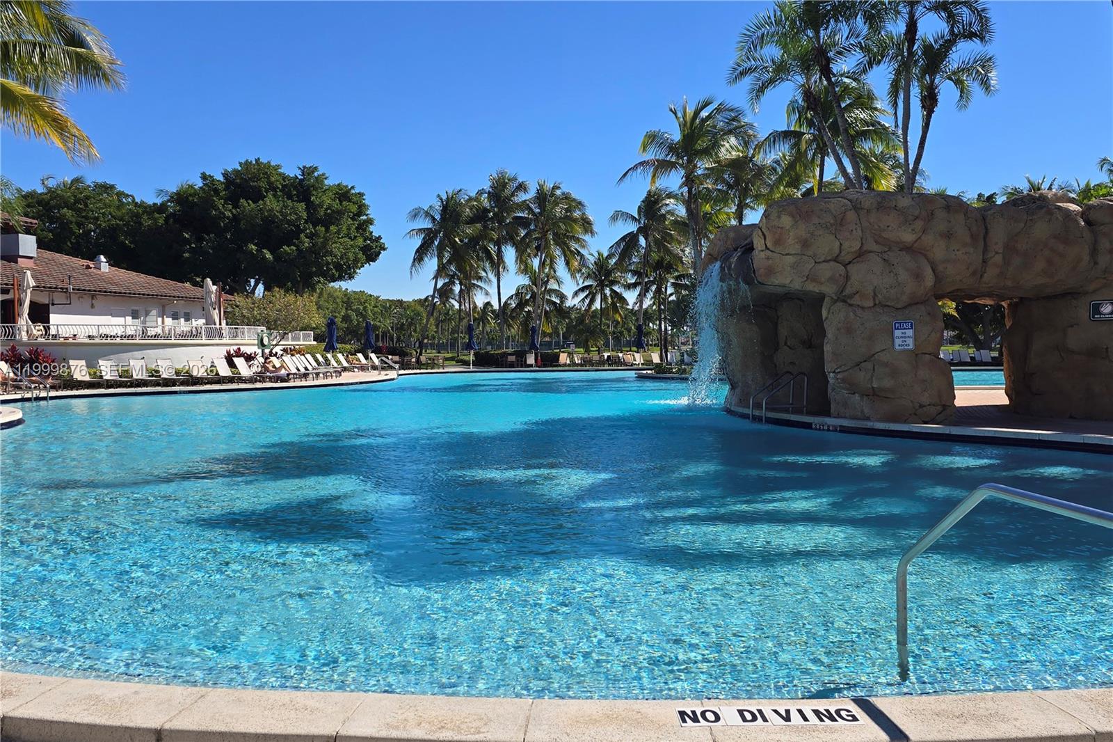 DORAL ISLES MEDITERRANEA - Residential Lease