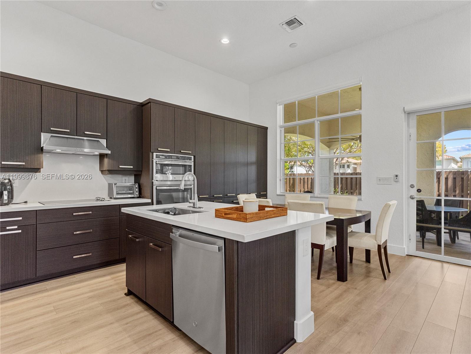 11339 NW 71st St 11339