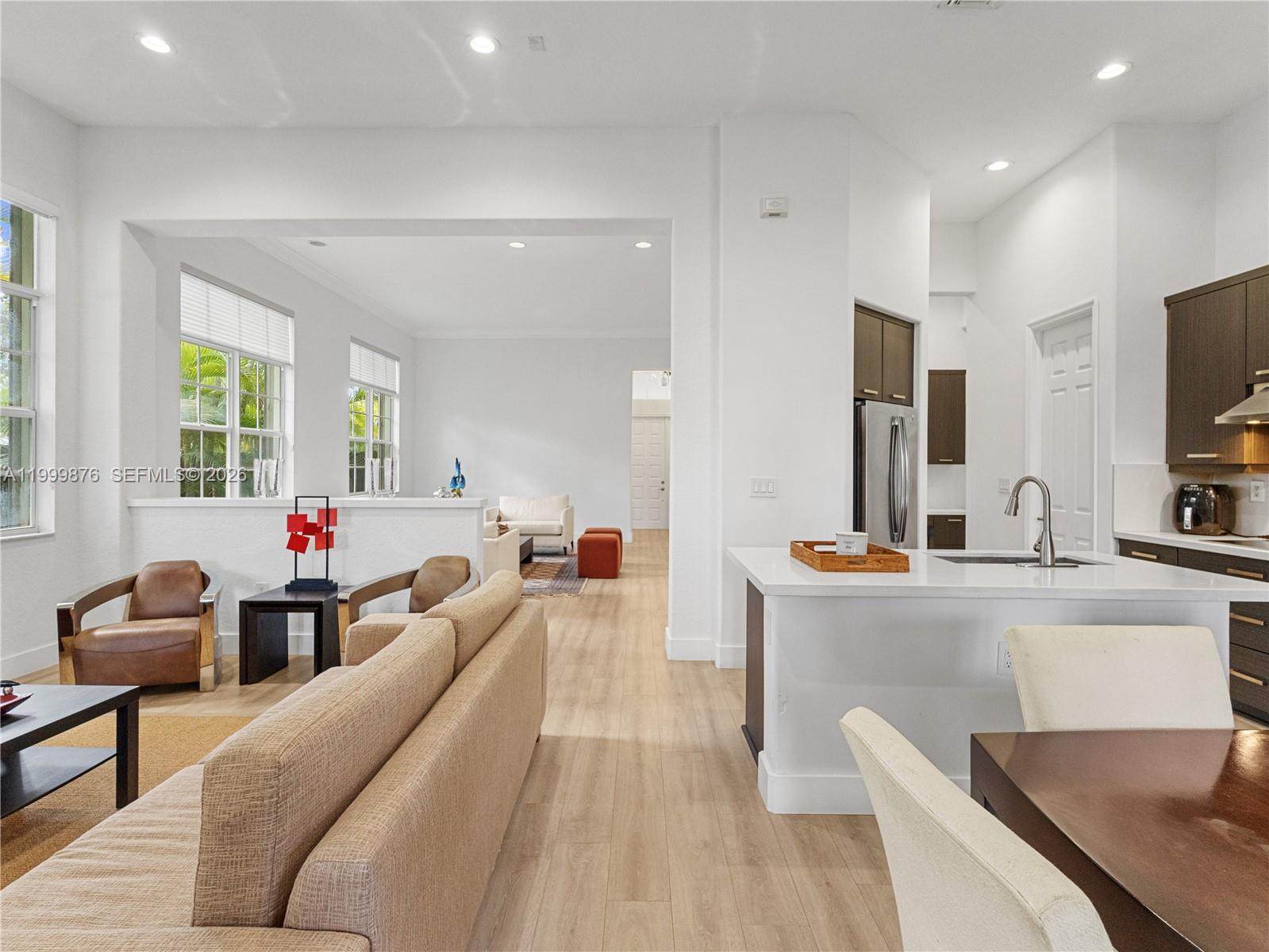 DORAL ISLES MEDITERRANEA - Residential Lease