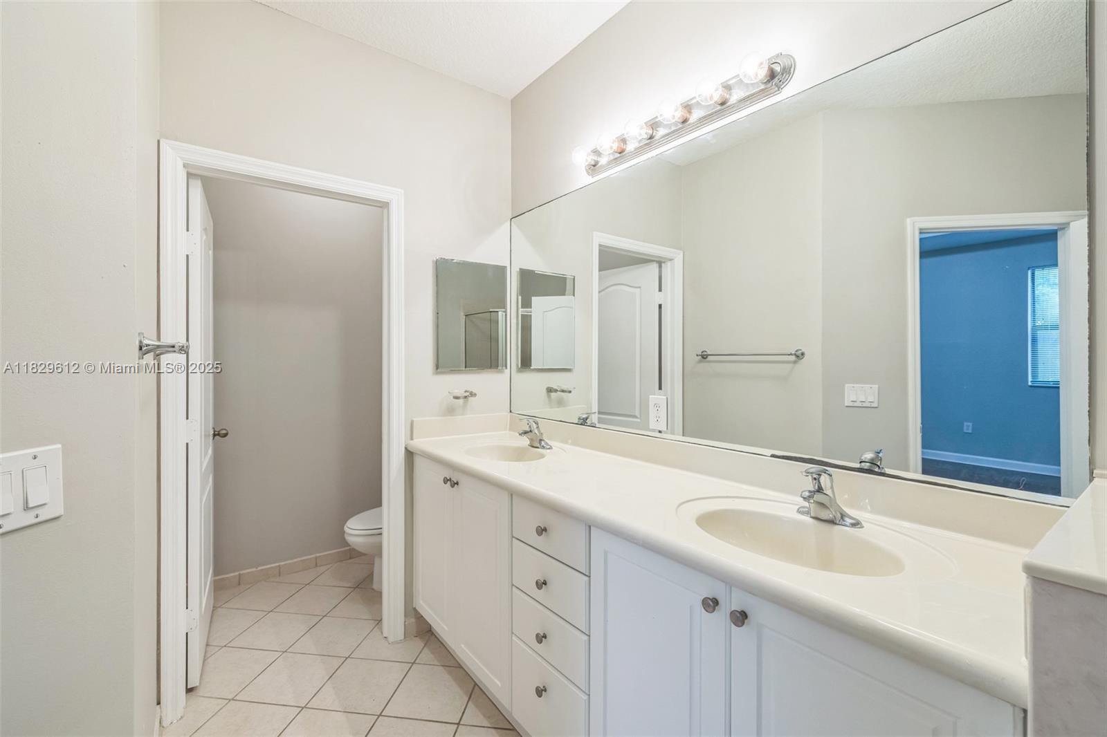 SILVER PALM EAST SECTION - Residential