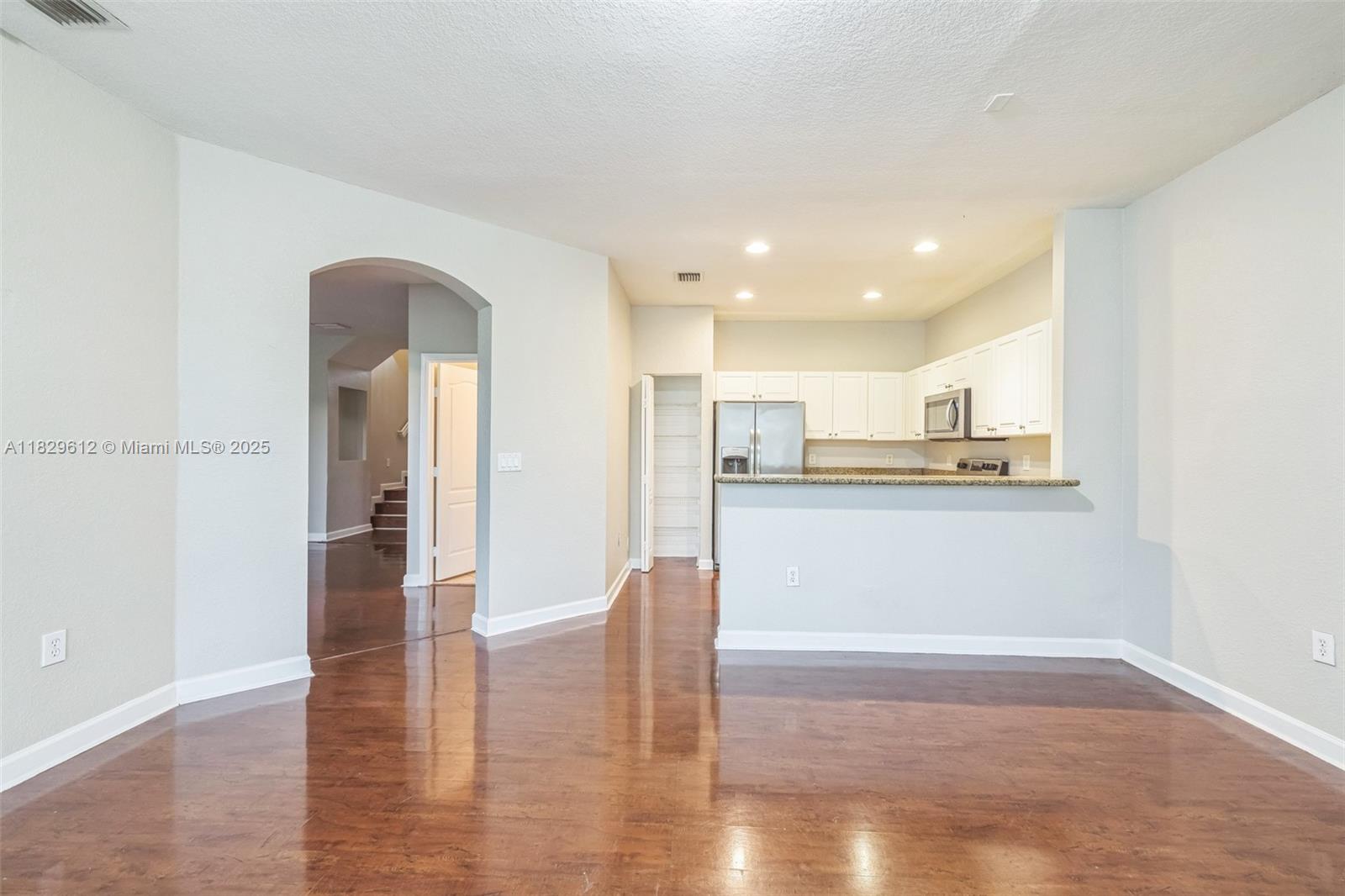 SILVER PALM EAST SECTION - Residential