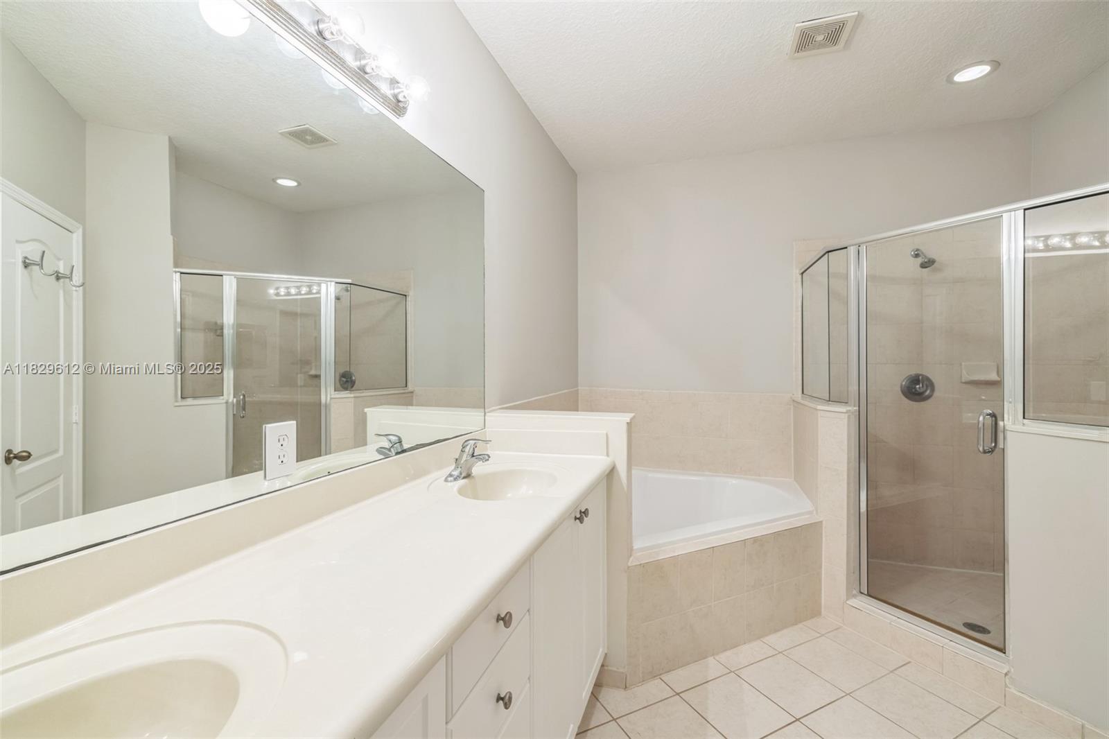 SILVER PALM EAST SECTION - Residential