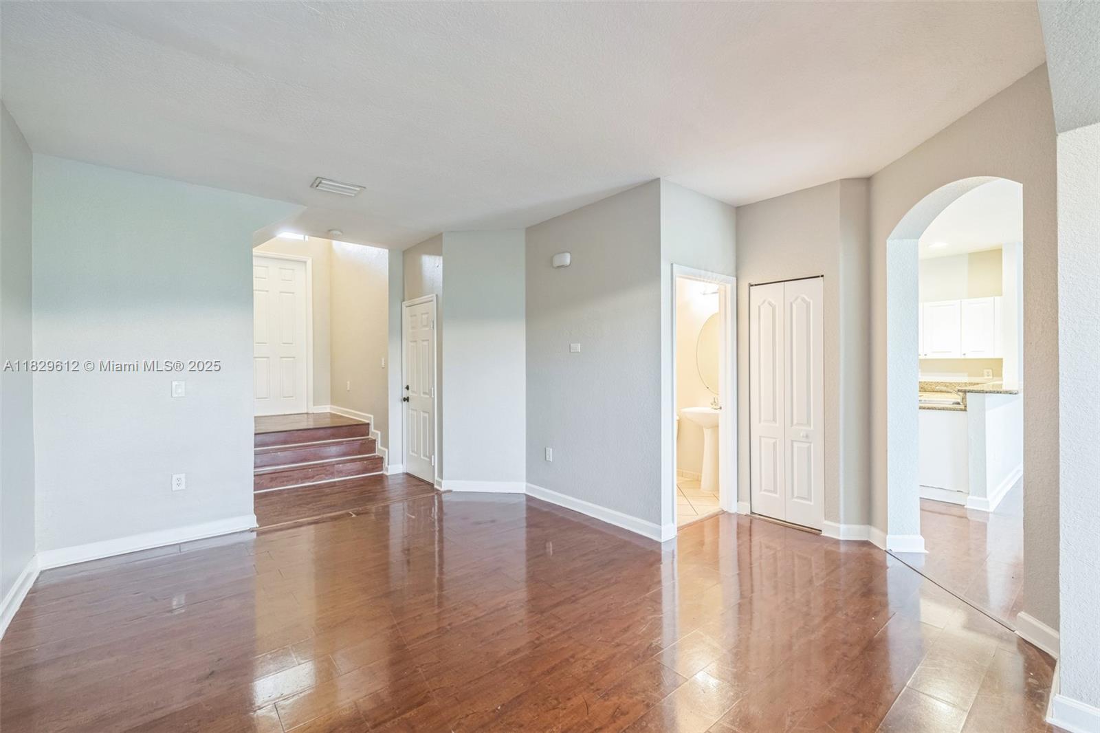 SILVER PALM EAST SECTION - Residential