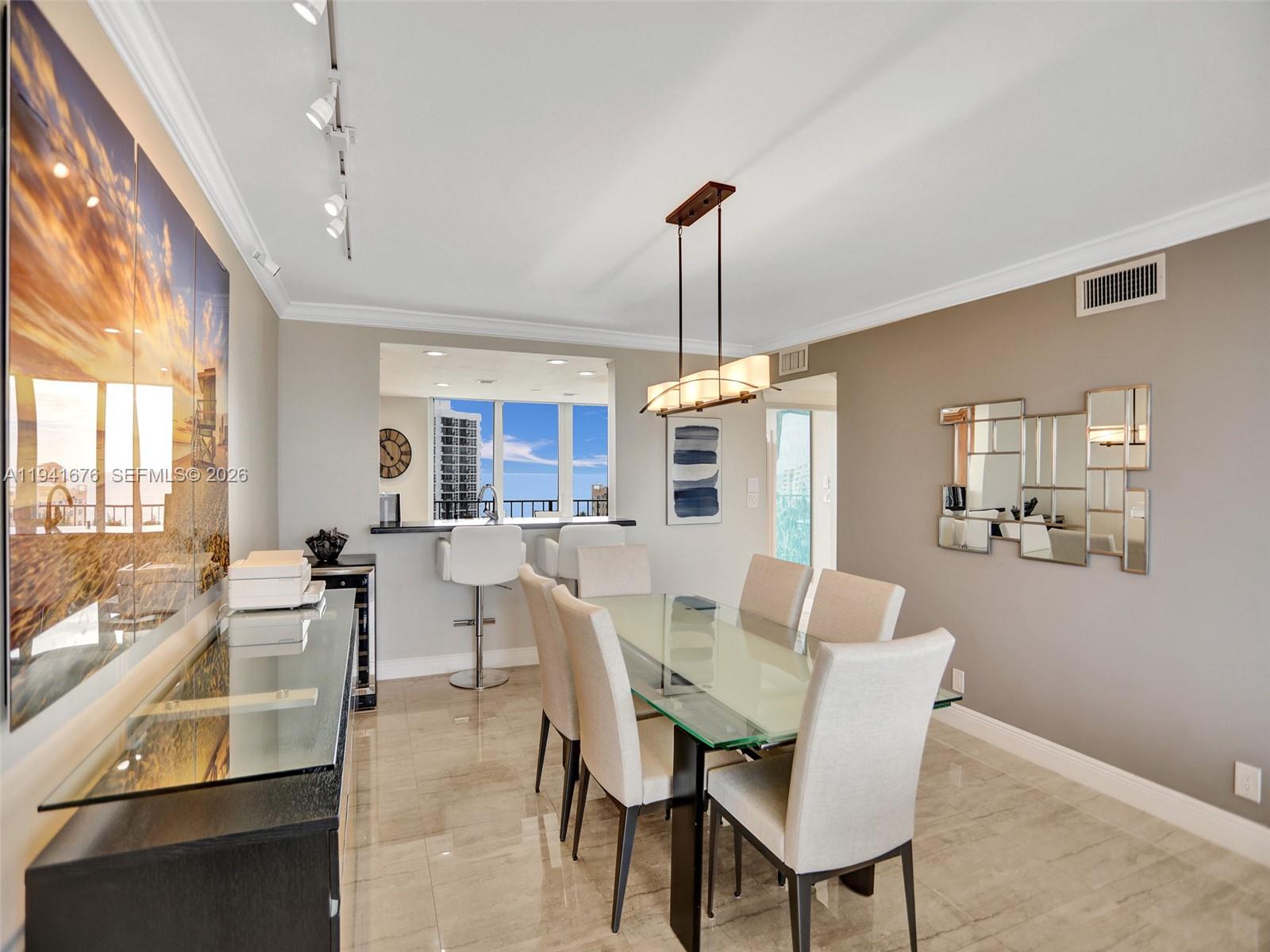 521 N Riverside Dr 1209