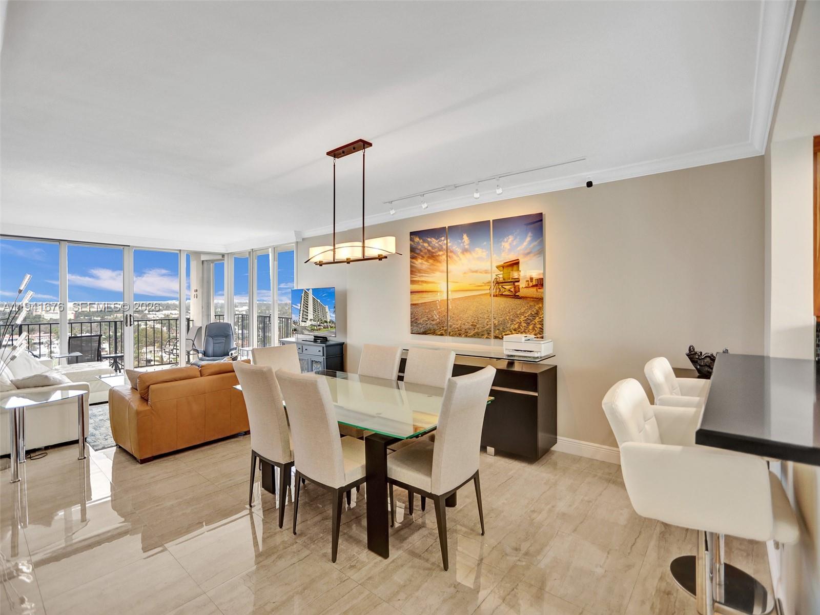 521 N Riverside Dr 1209