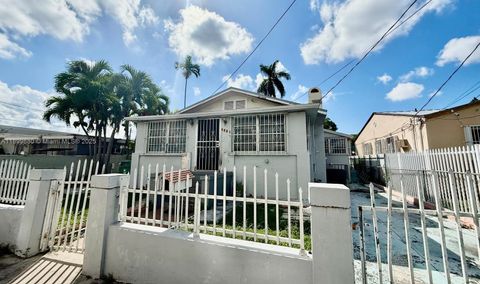 2228 SW 2nd St Miami FL 33135