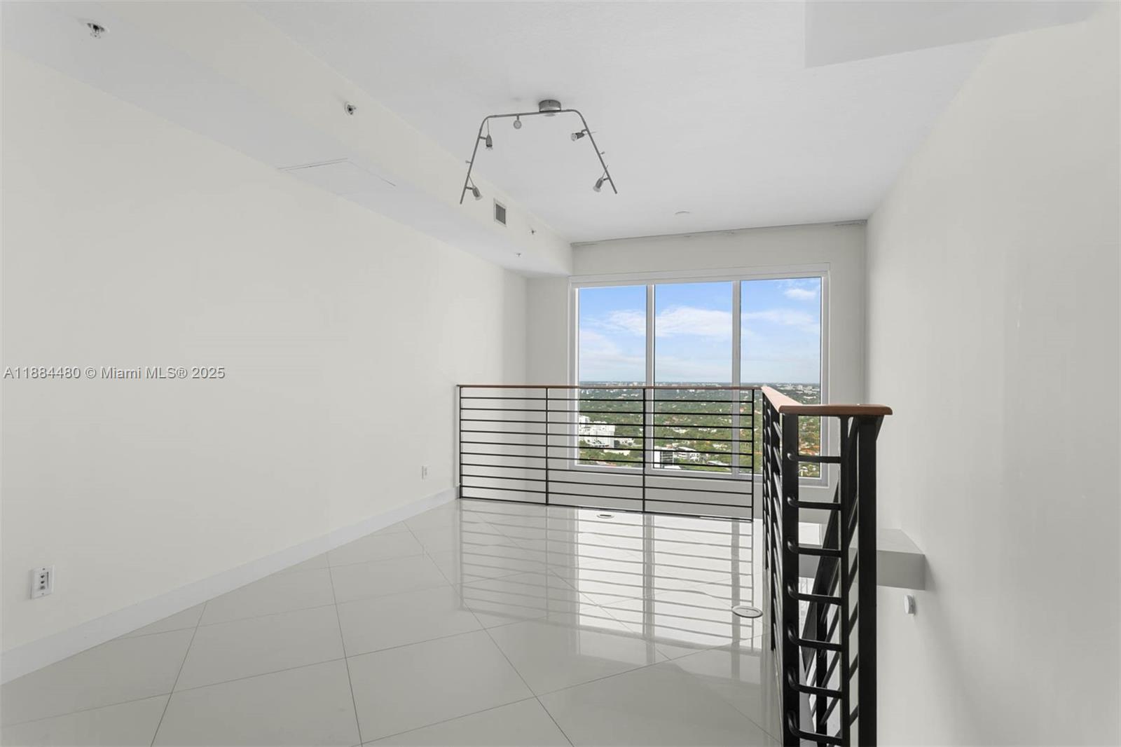 INFINITY AT BRICKELL COND - Residential Lease