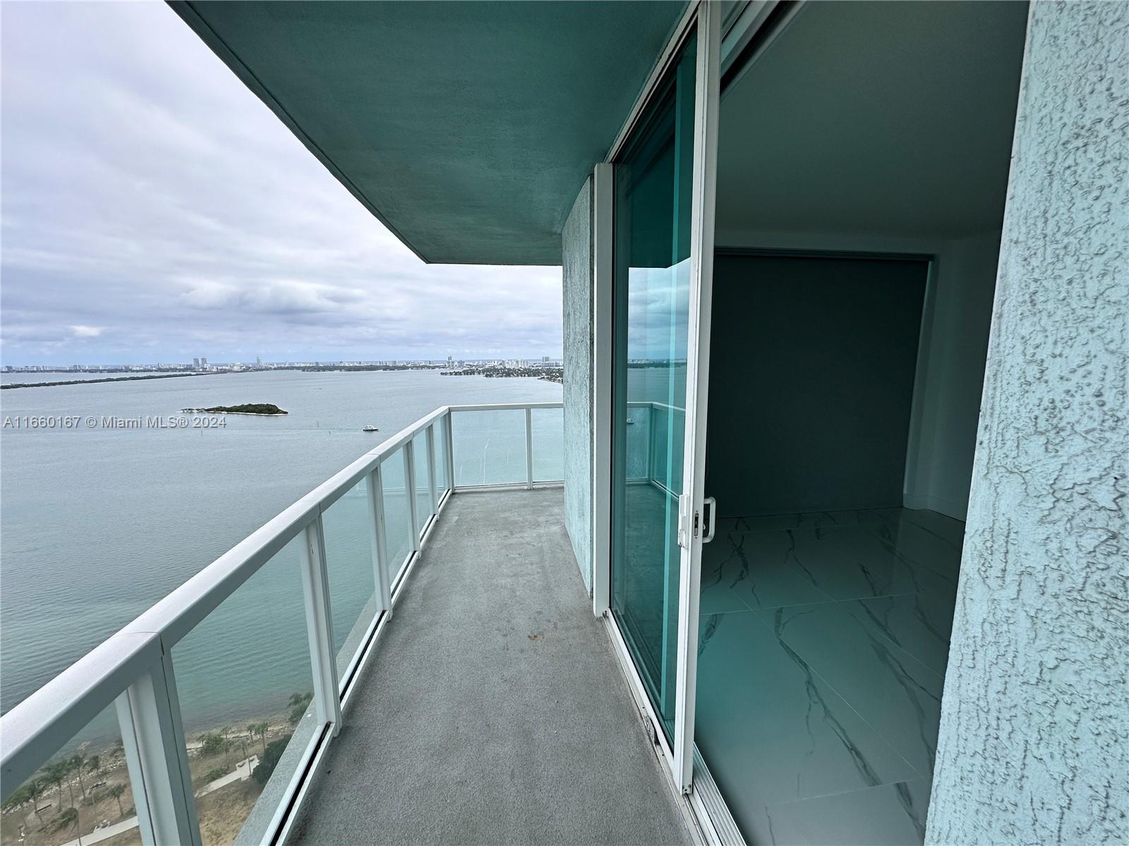 QUANTUM ON THE BAY CONDO - Residential