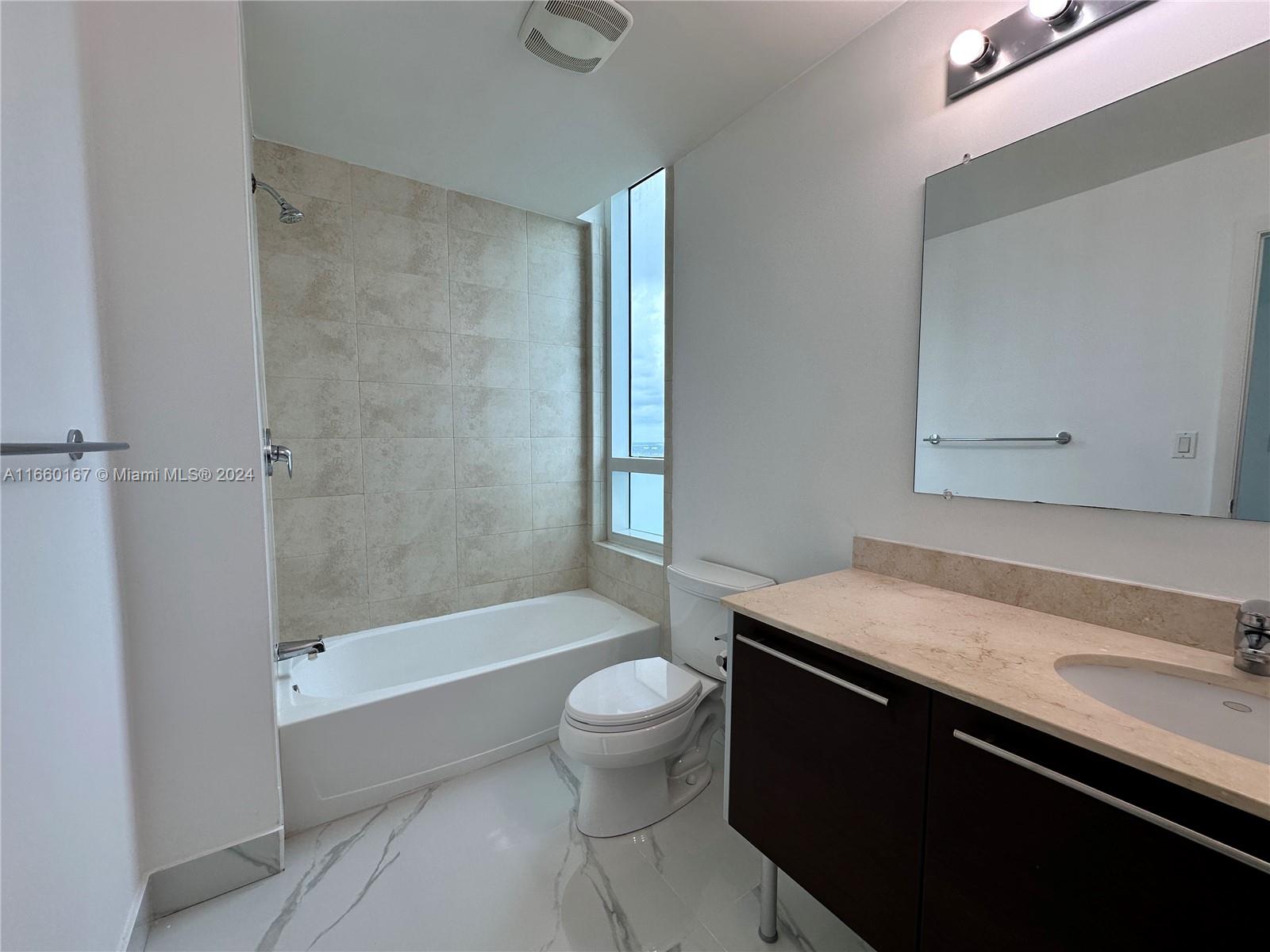 QUANTUM ON THE BAY CONDO - Residential