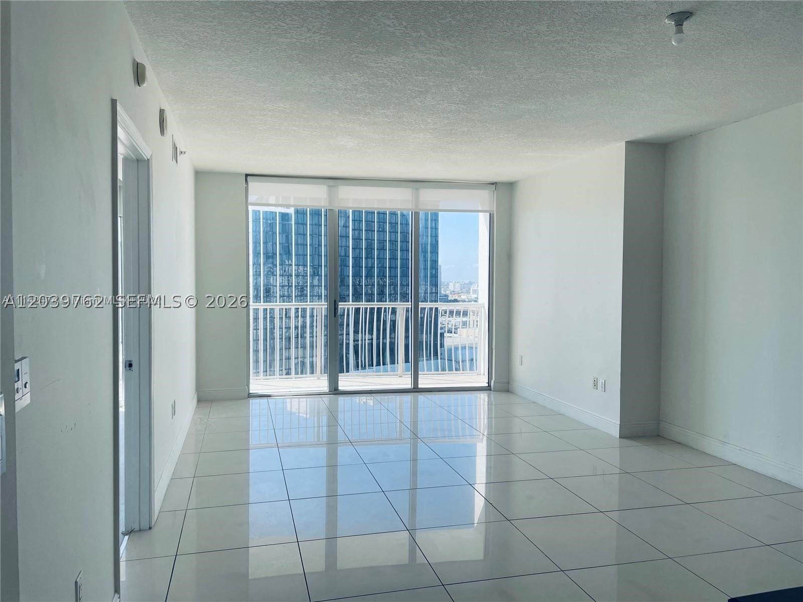 1750 N Bayshore Dr 2112