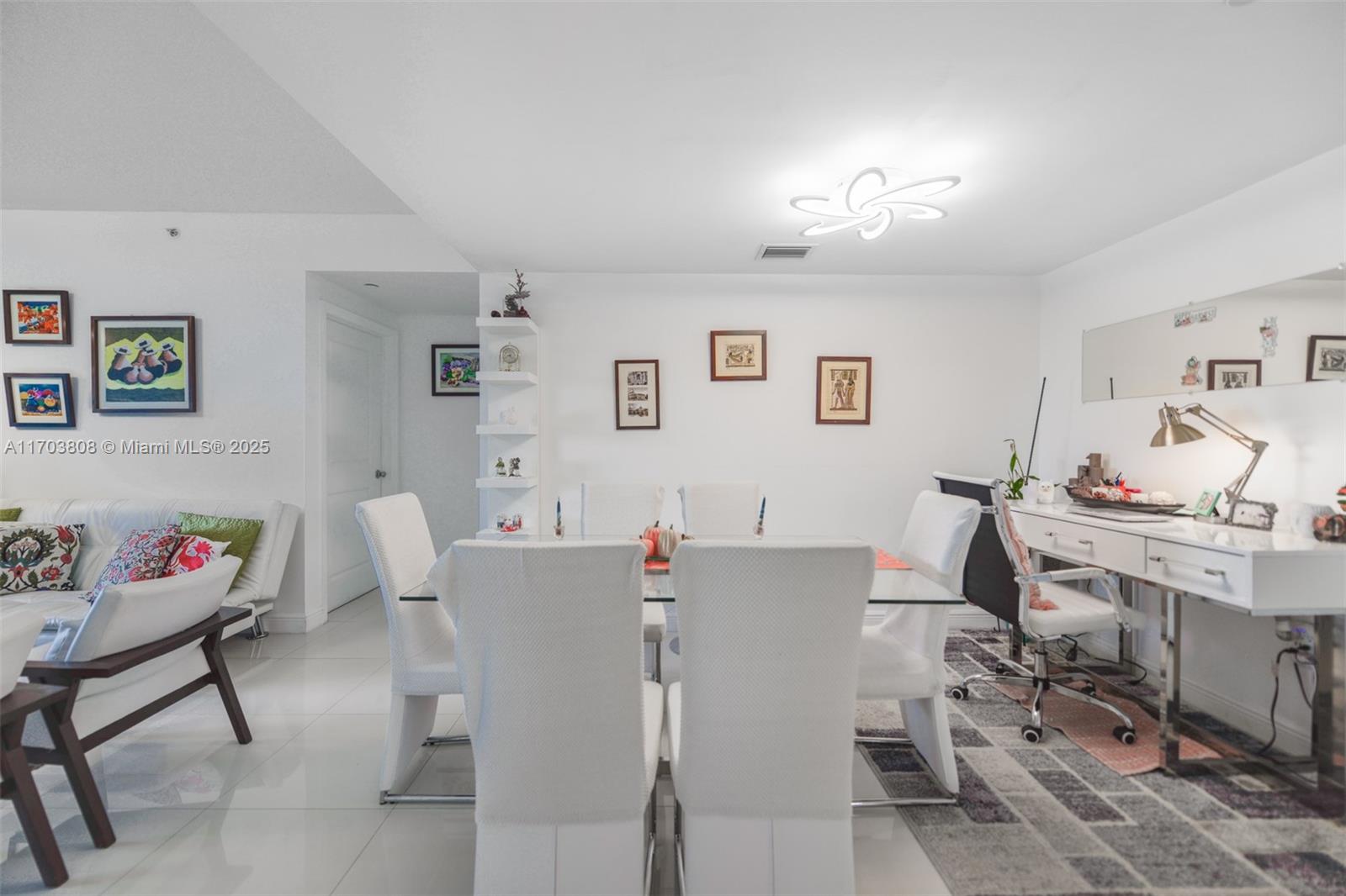 VUE AT BRICKELL CONDO - Residential