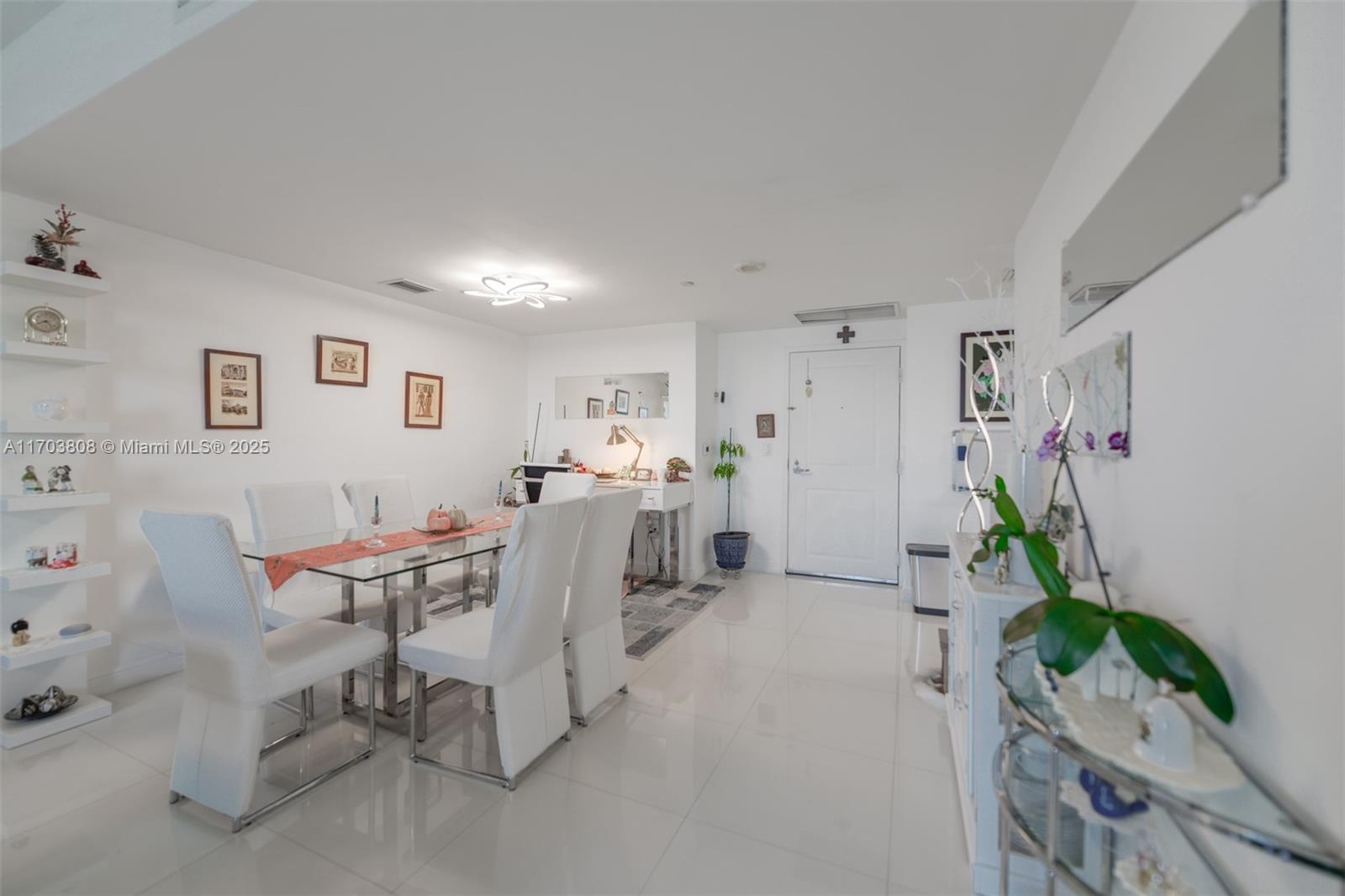 VUE AT BRICKELL CONDO - Residential