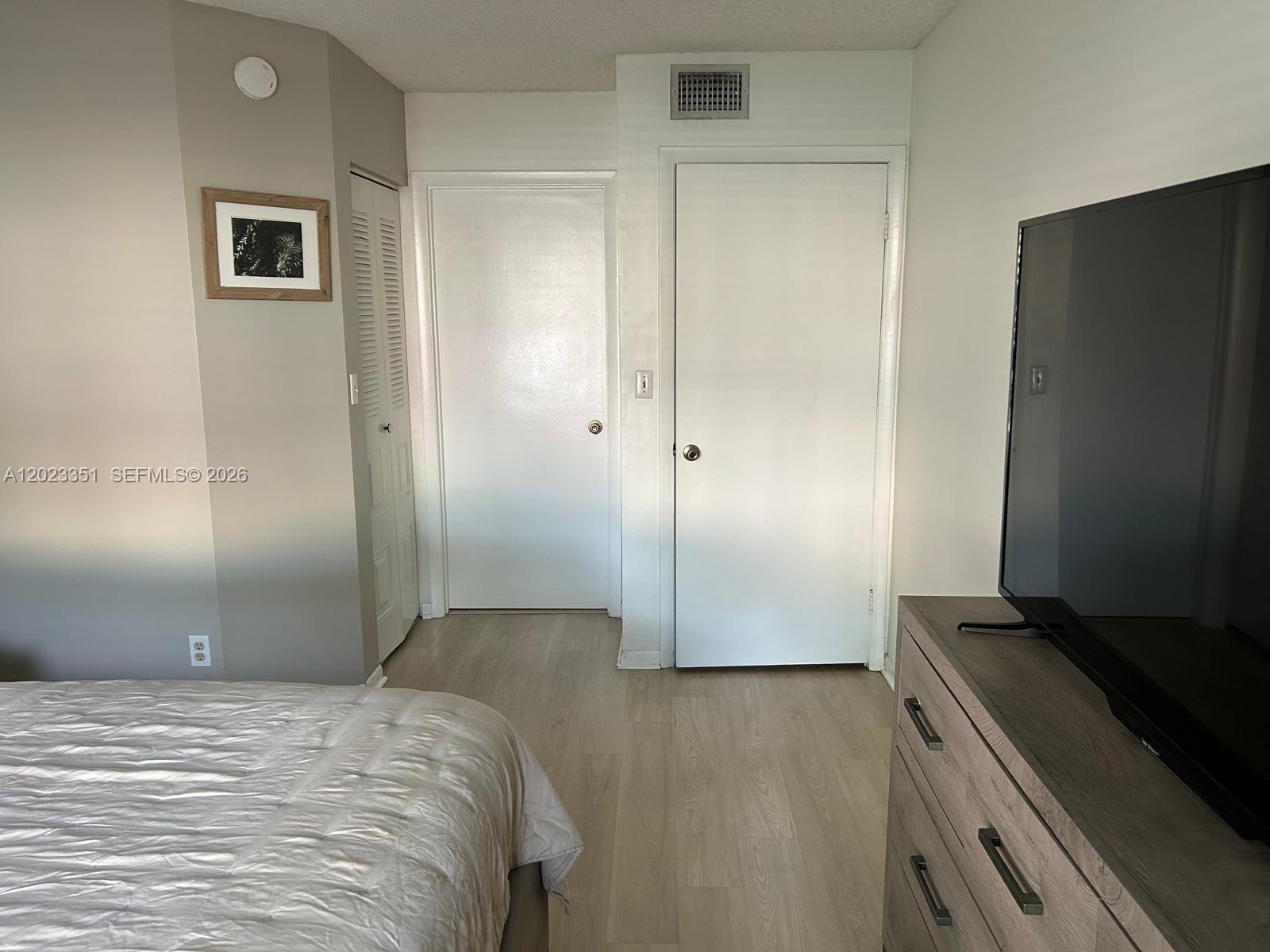 NAPOLI GARDENS AT CORAL S - Residential