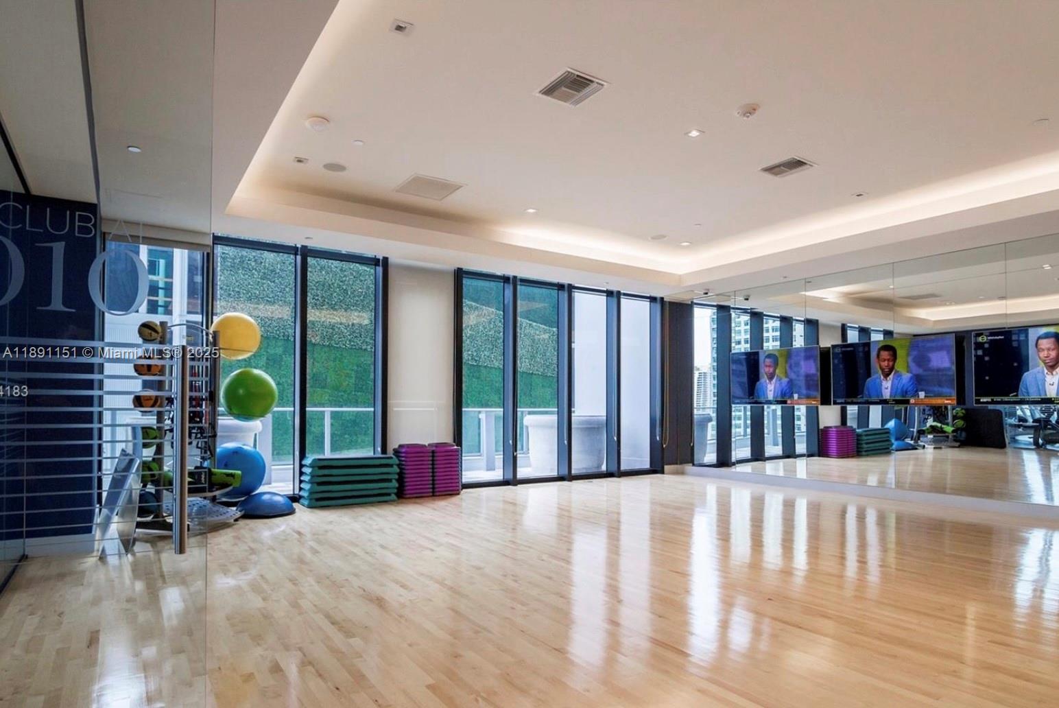 1010 BRICKELL CONDO - Residential Lease