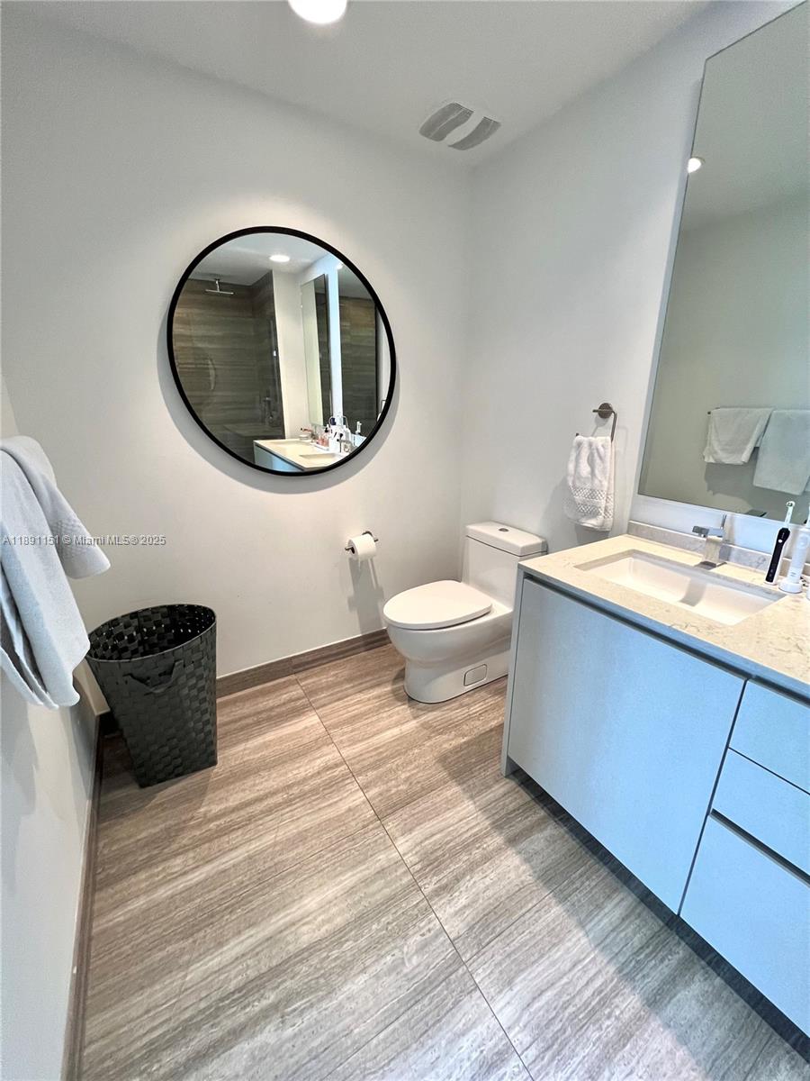1010 BRICKELL CONDO - Residential Lease