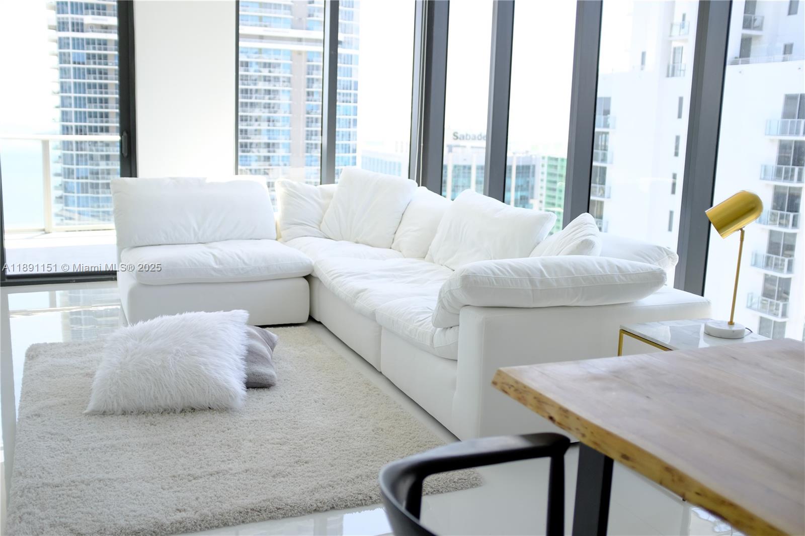 1010 BRICKELL CONDO - Residential Lease
