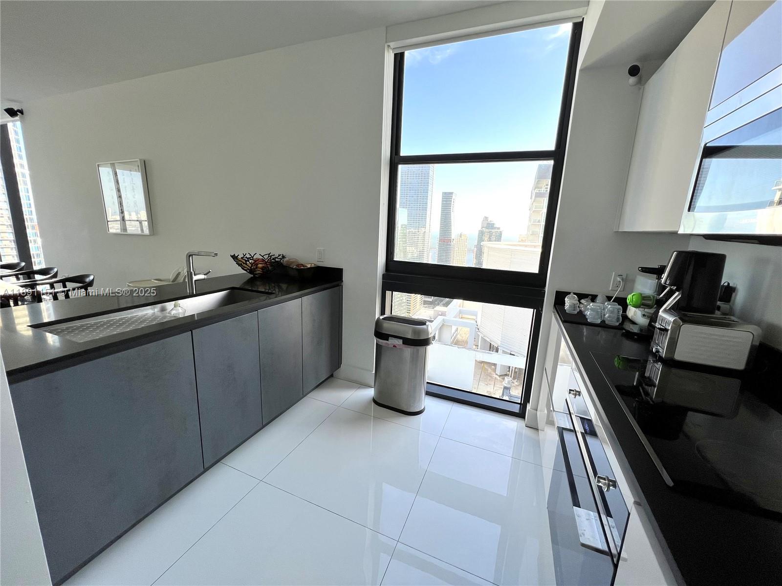 1010 BRICKELL CONDO - Residential Lease