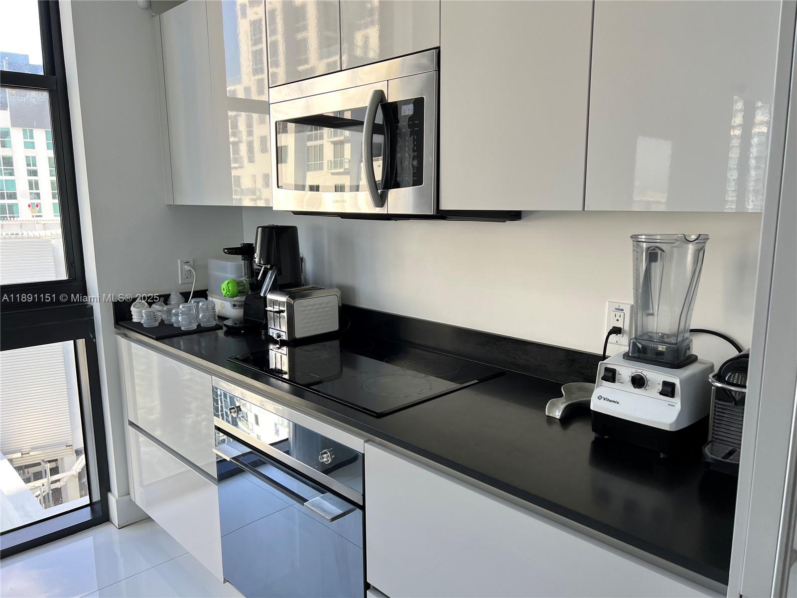 1010 BRICKELL CONDO - Residential Lease