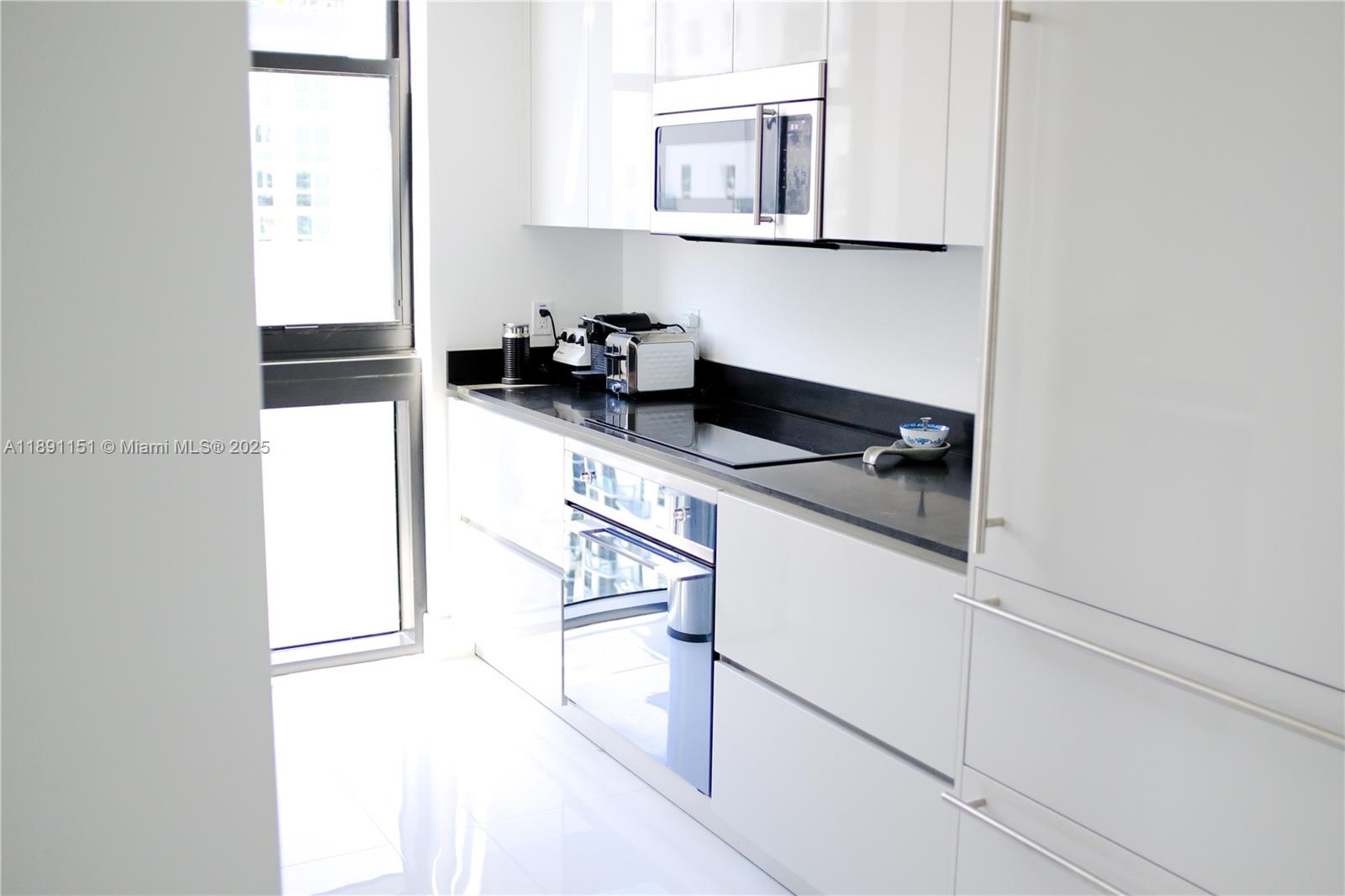 1010 BRICKELL CONDO - Residential Lease