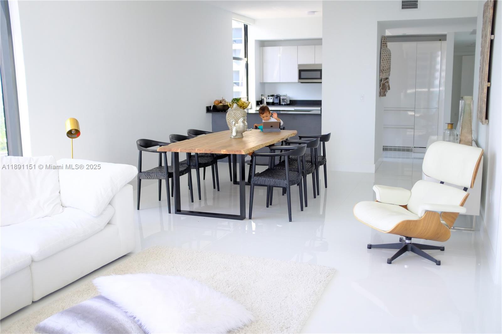 1010 BRICKELL CONDO - Residential Lease