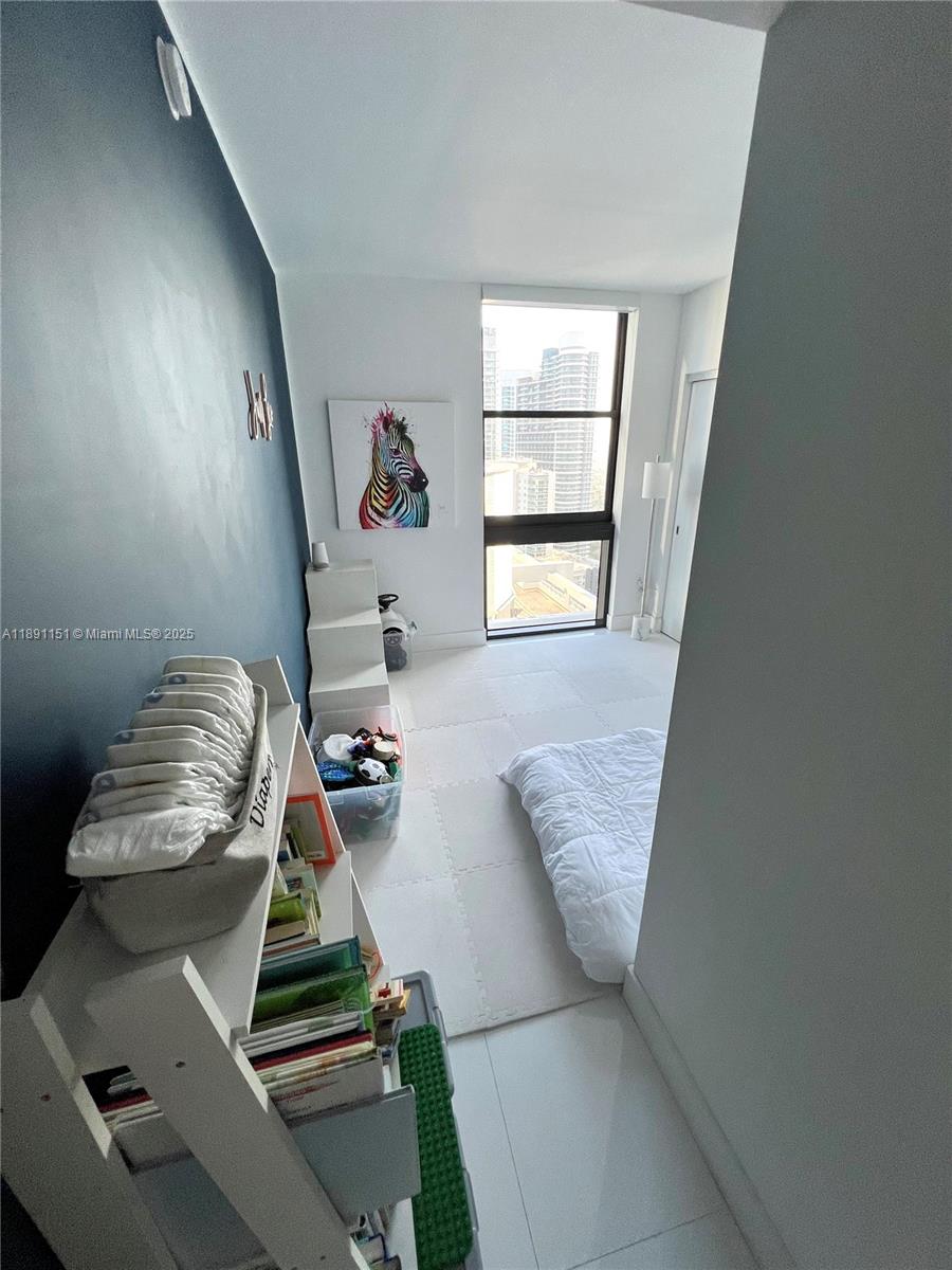 1010 BRICKELL CONDO - Residential Lease