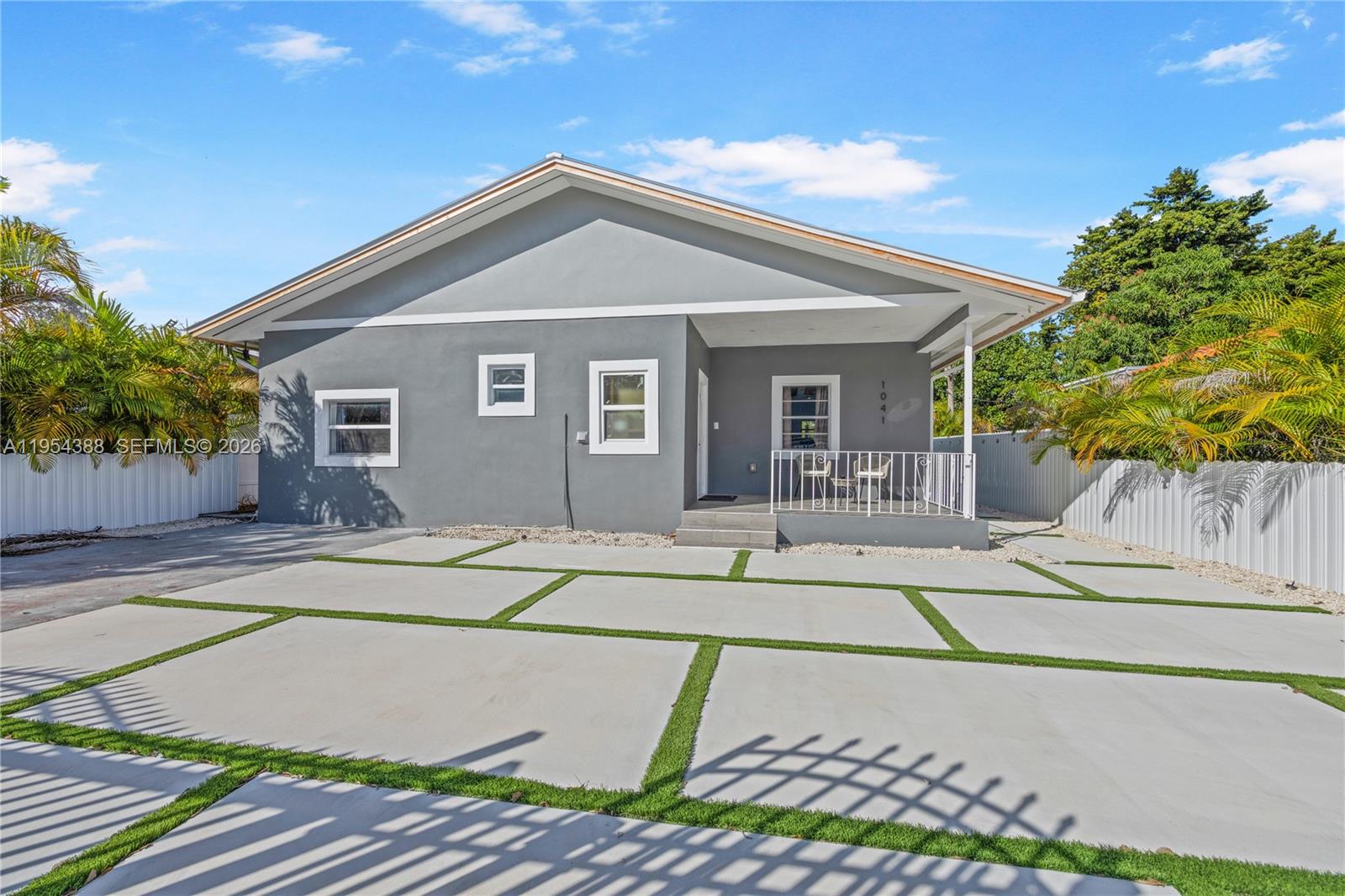 STEPHEN MANOR - Residential