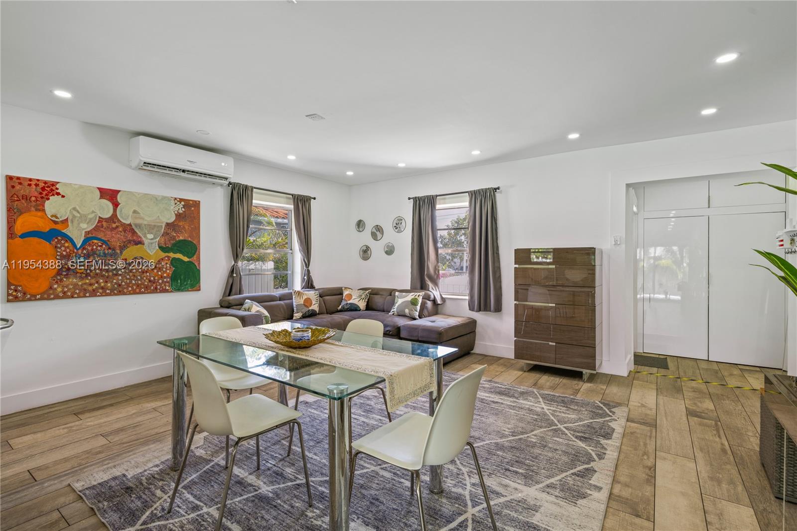 STEPHEN MANOR - Residential