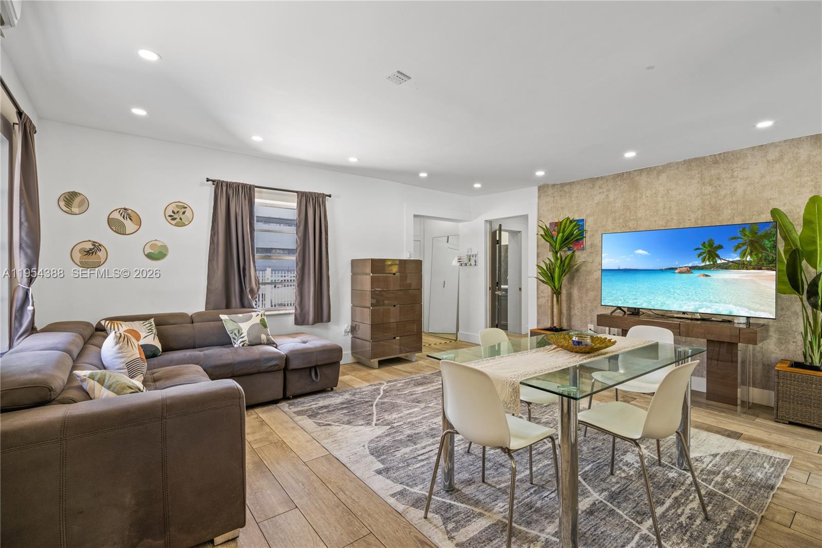 STEPHEN MANOR - Residential