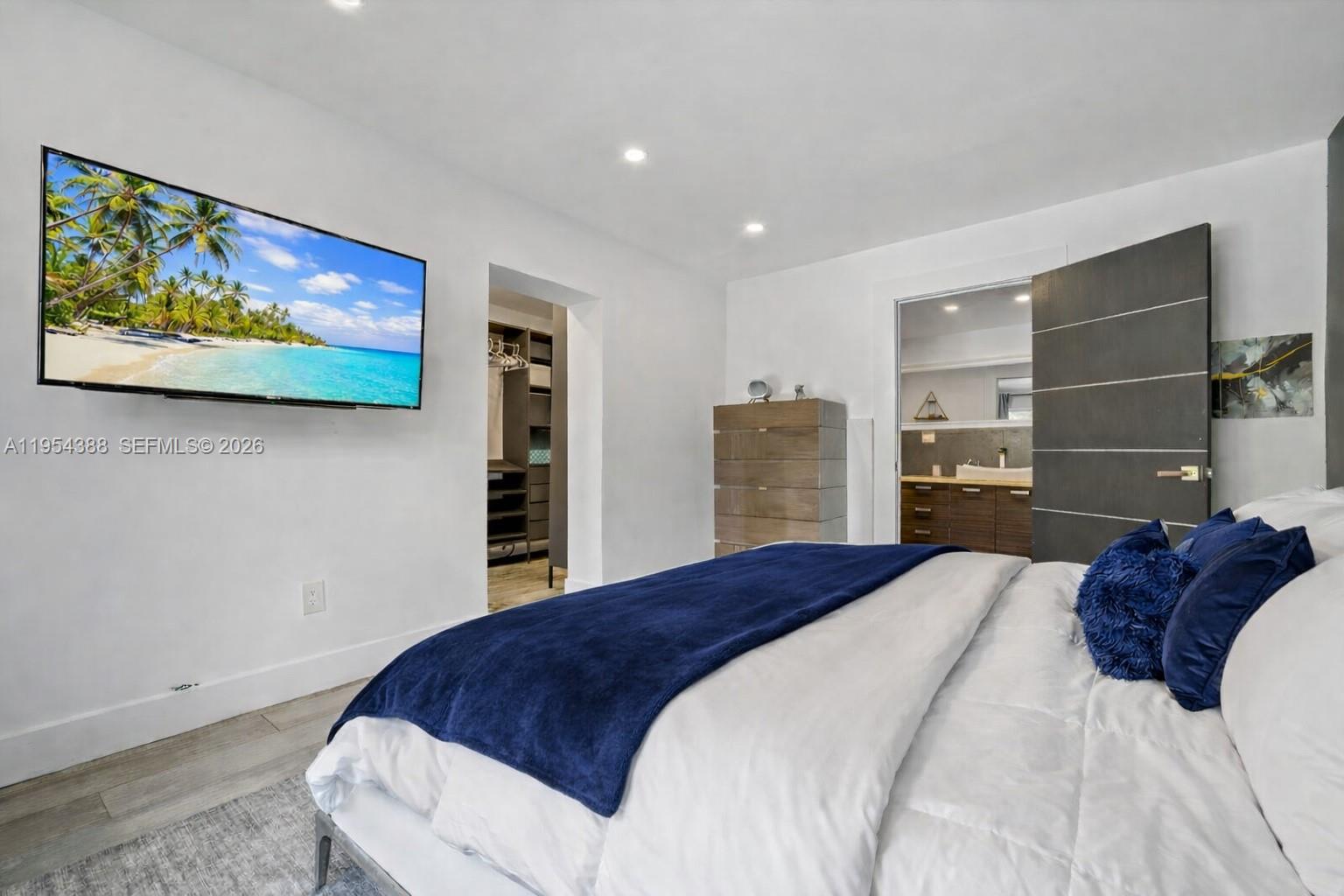 STEPHEN MANOR - Residential