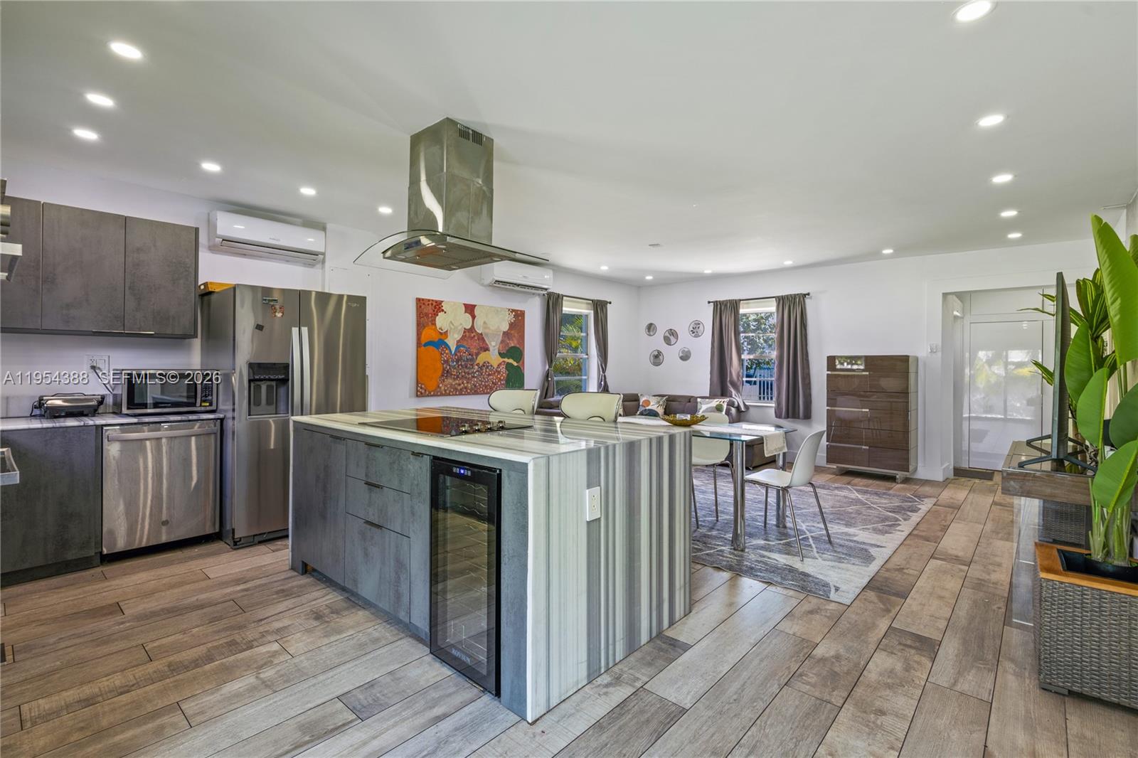 STEPHEN MANOR - Residential