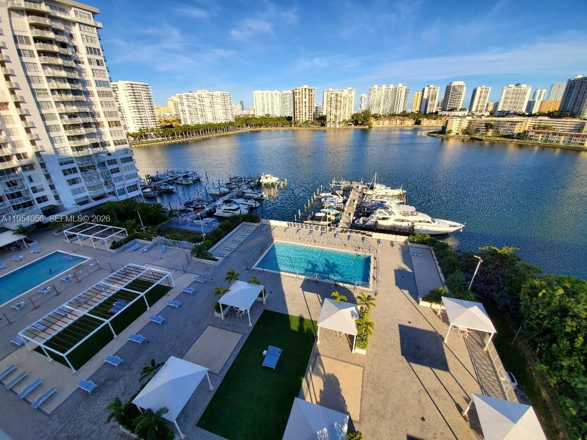 DEL PRADO MARINA - Residential