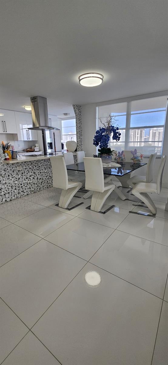 DEL PRADO MARINA - Residential