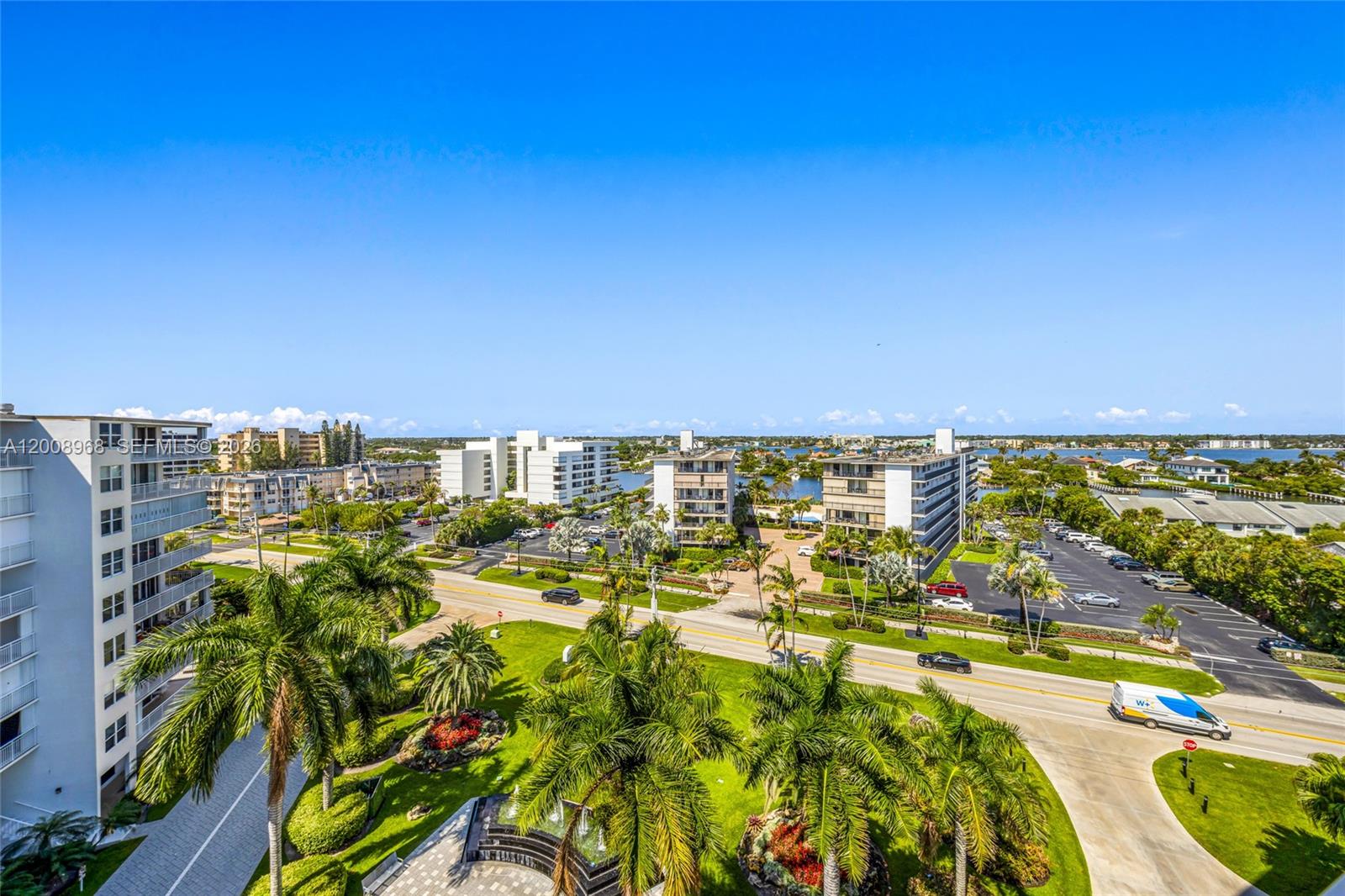 BARCLAY CONDO - Residential