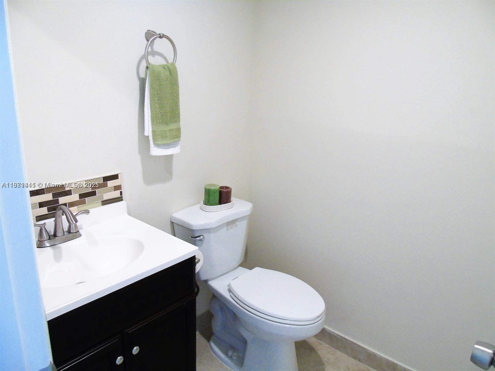 KINGS POINT NORMANDY COND - Residential