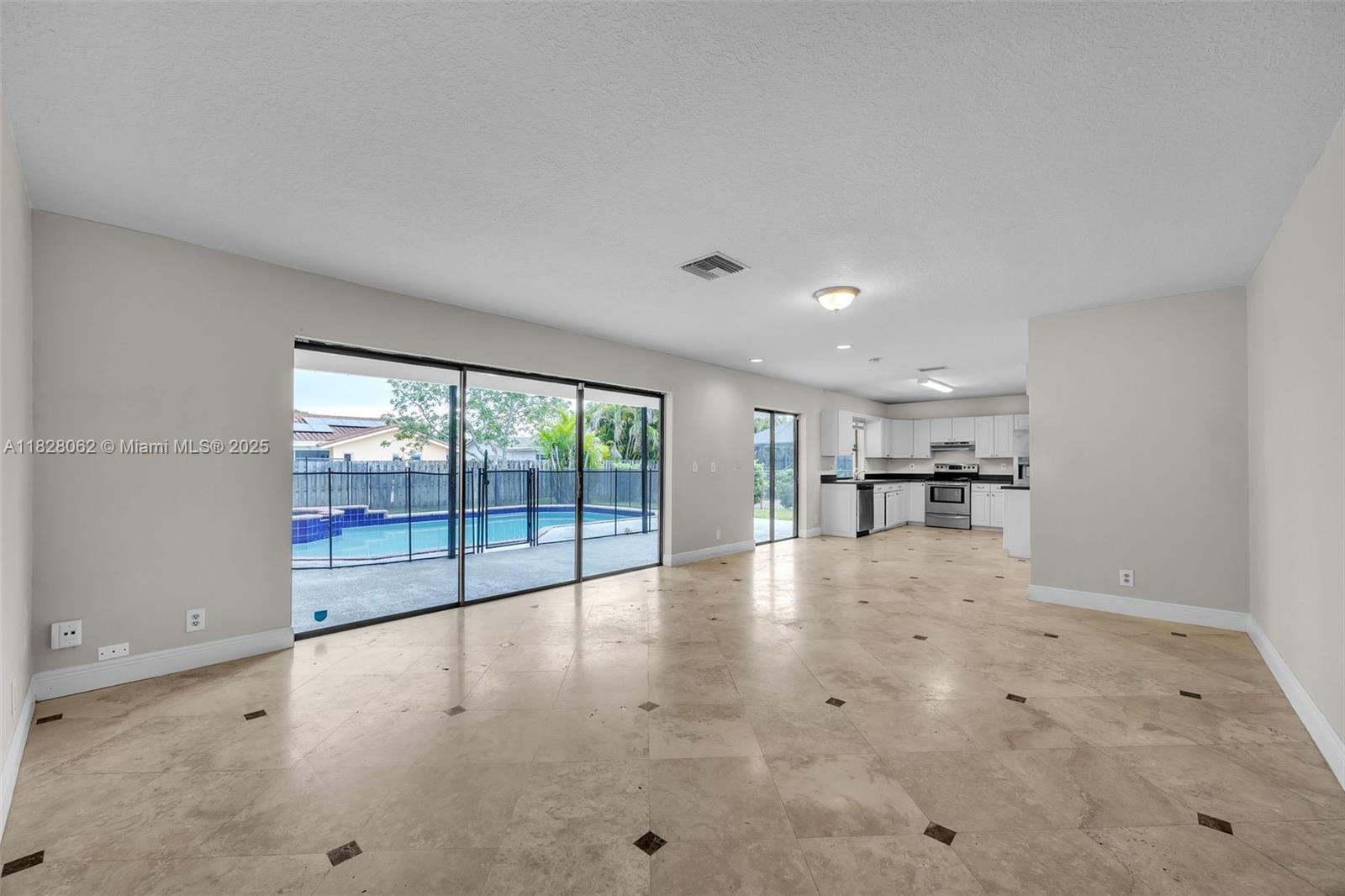 867 Ramblewood Dr