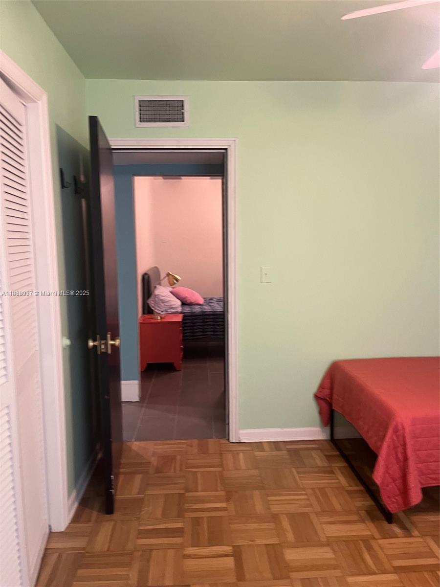 GALE LAKE WORTH 1 REAMNDE - Residential Lease