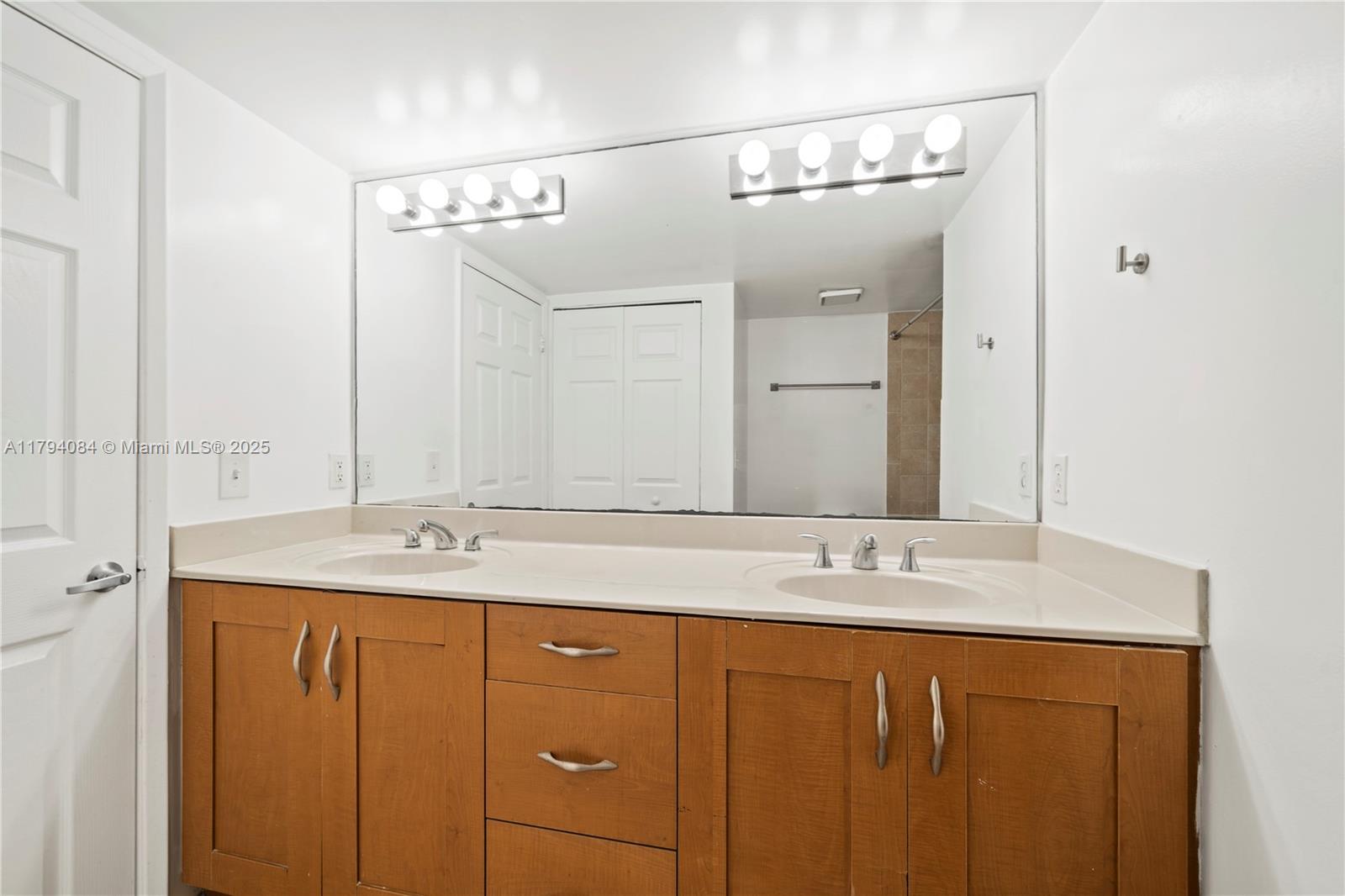 BOCAR CONDO - Residential Lease