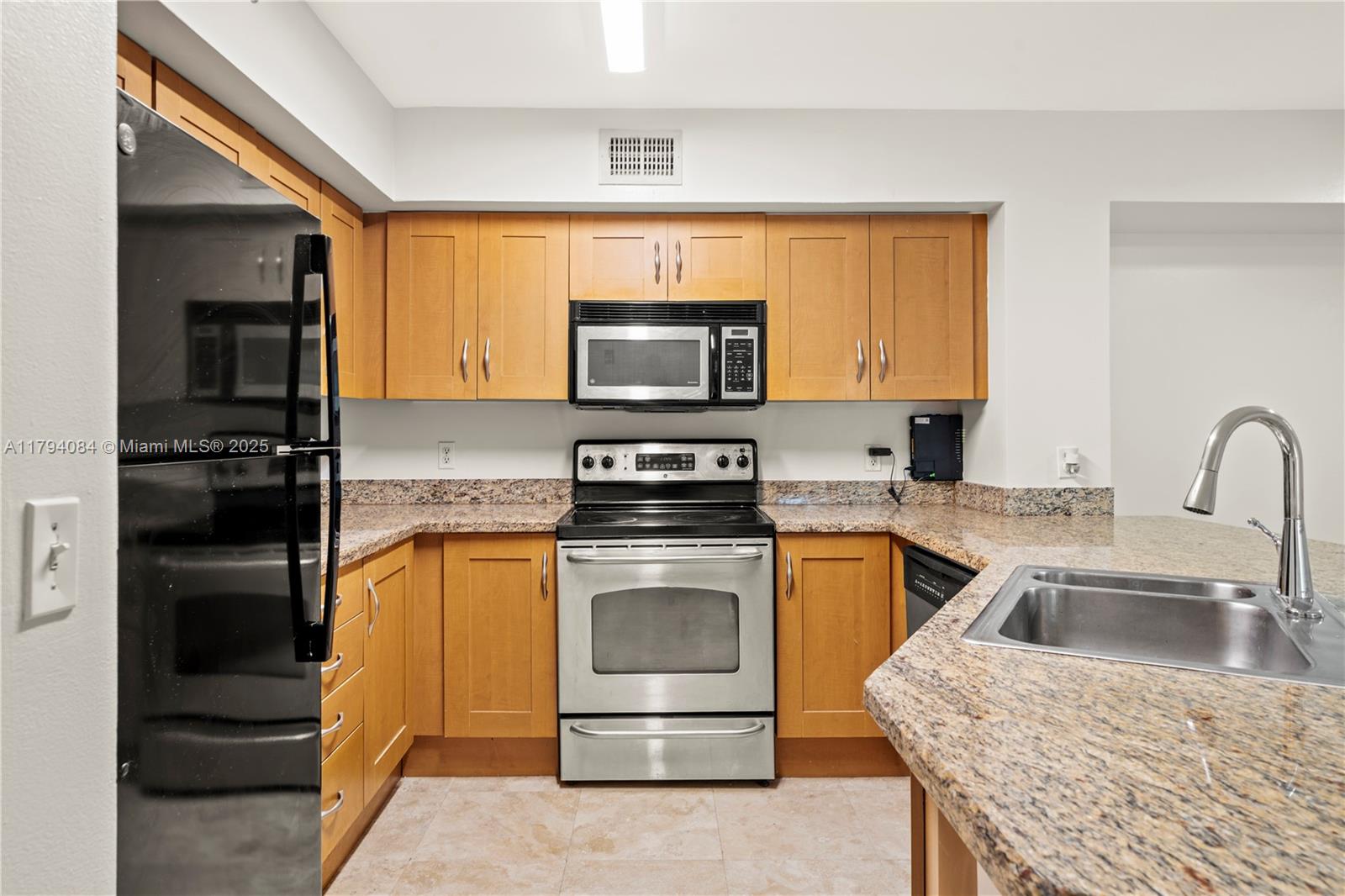 BOCAR CONDO - Residential Lease