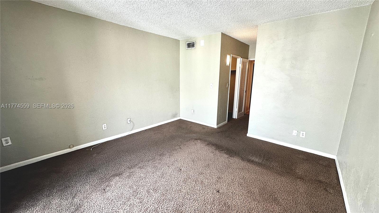 OCEANVIEW BUILDING A COND - Residential
