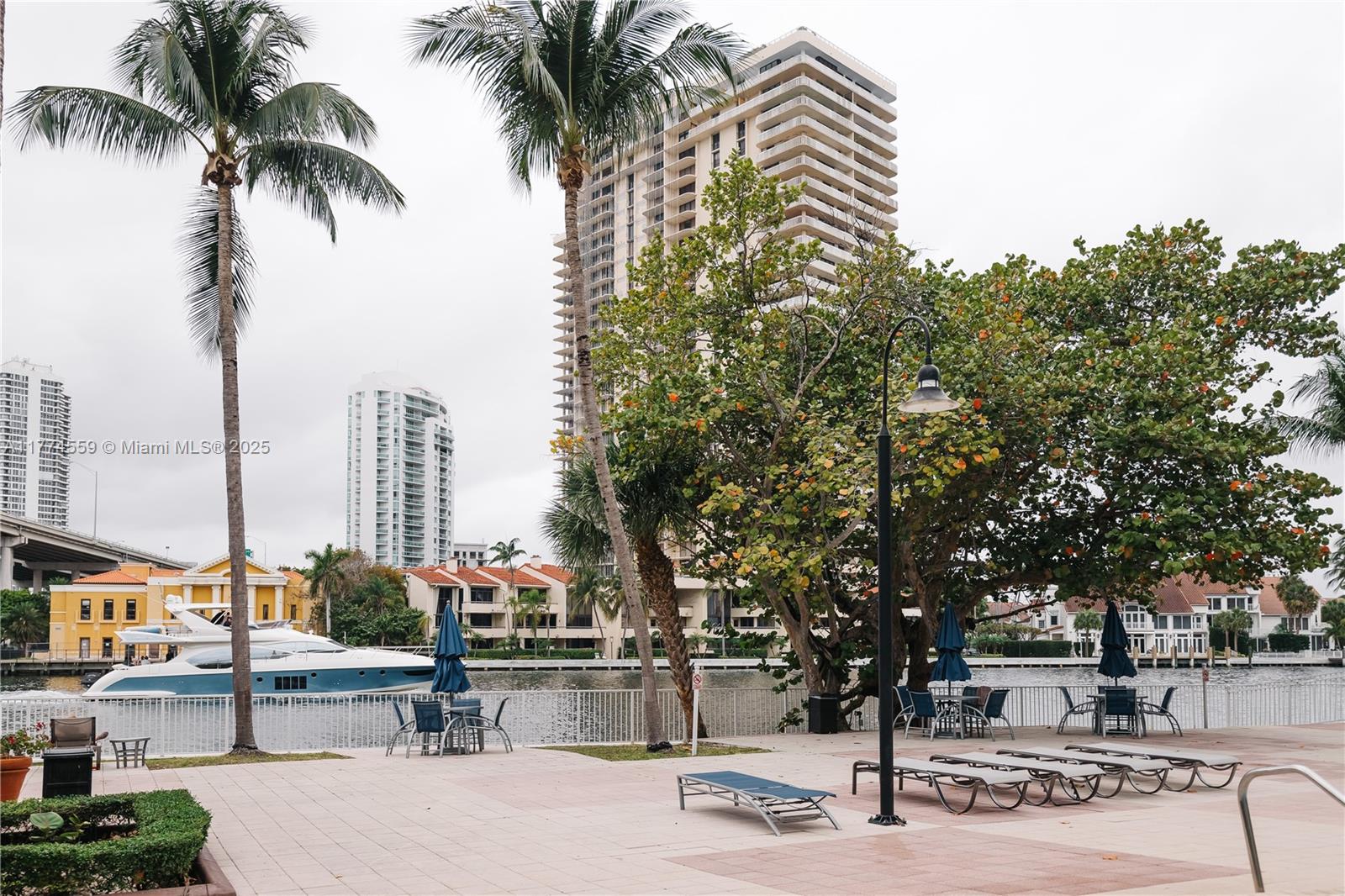 OCEANVIEW BUILDING A COND - Residential