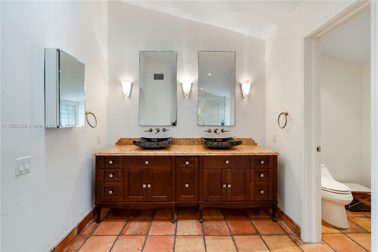 L HERMITAGE - Residential