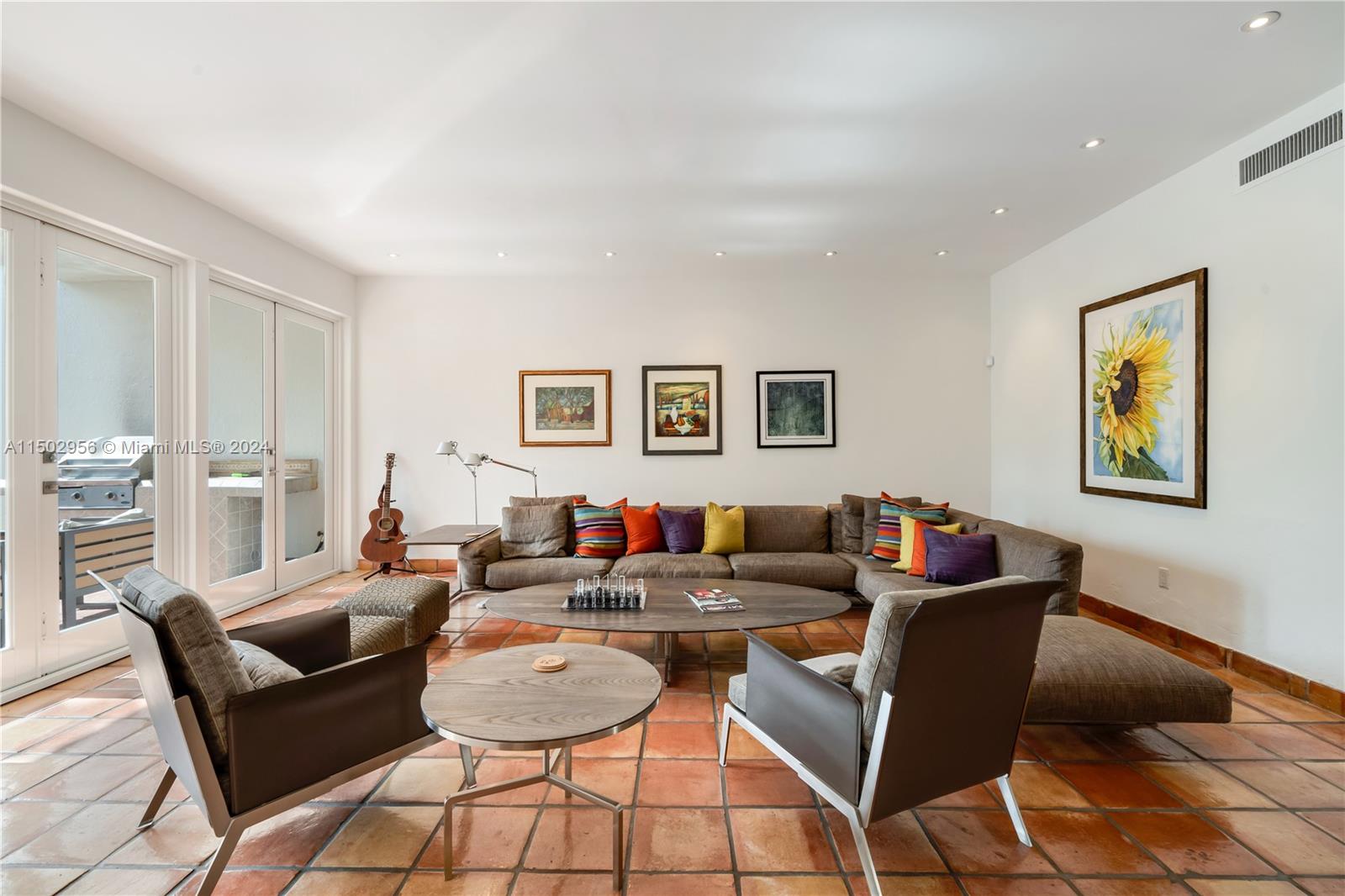 L HERMITAGE - Residential