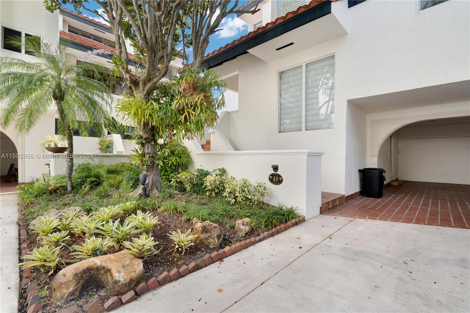 L HERMITAGE - Residential