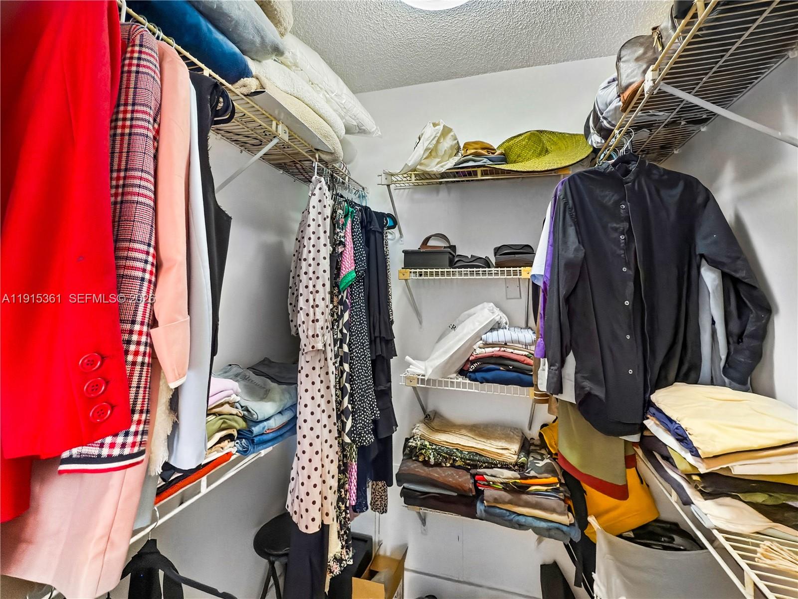 TURNBERRY TOWERS CONDO - Residential