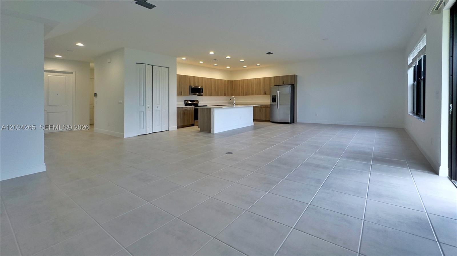 SKY COVE SOUTH PHASE 1 A - Residential Lease